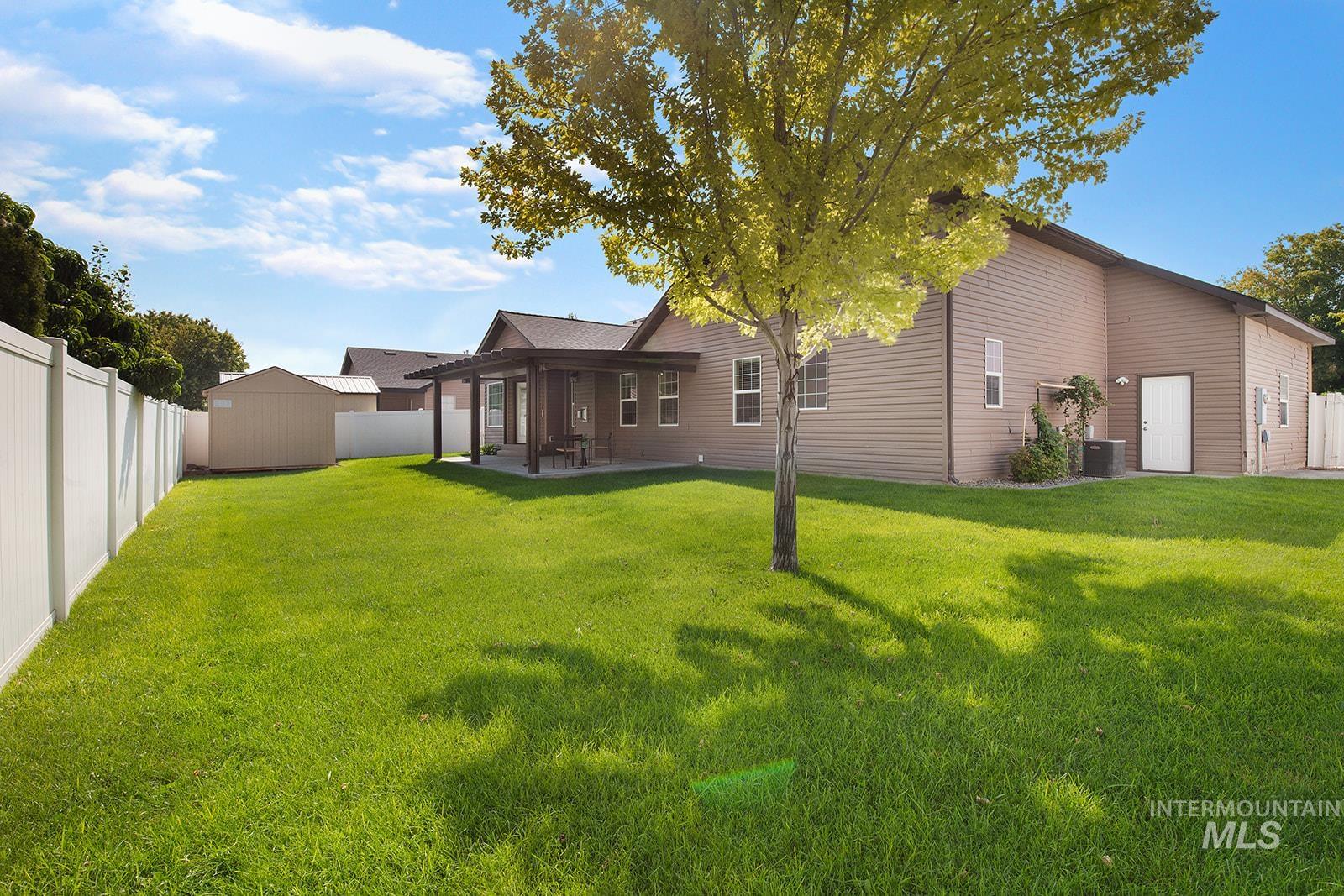 2569 Joshua Way, Twin Falls, Idaho 83301, 4 Bedrooms, 3 Bathrooms, Residential For Sale, Price $550,000,MLS 98996396