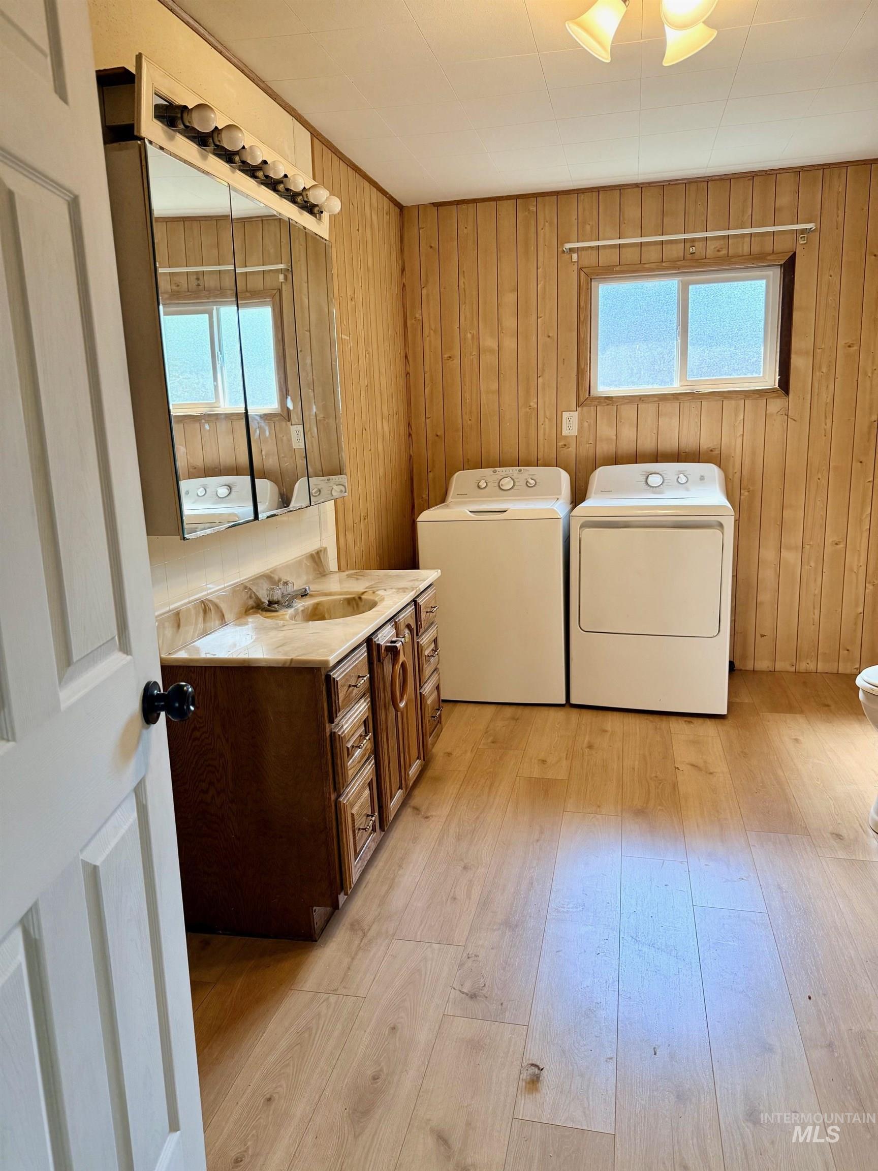 126 Aitken Rd, Weippe, Idaho 83553, 4 Bedrooms, 1 Bathroom, Residential For Sale, Price $310,000, 98996398