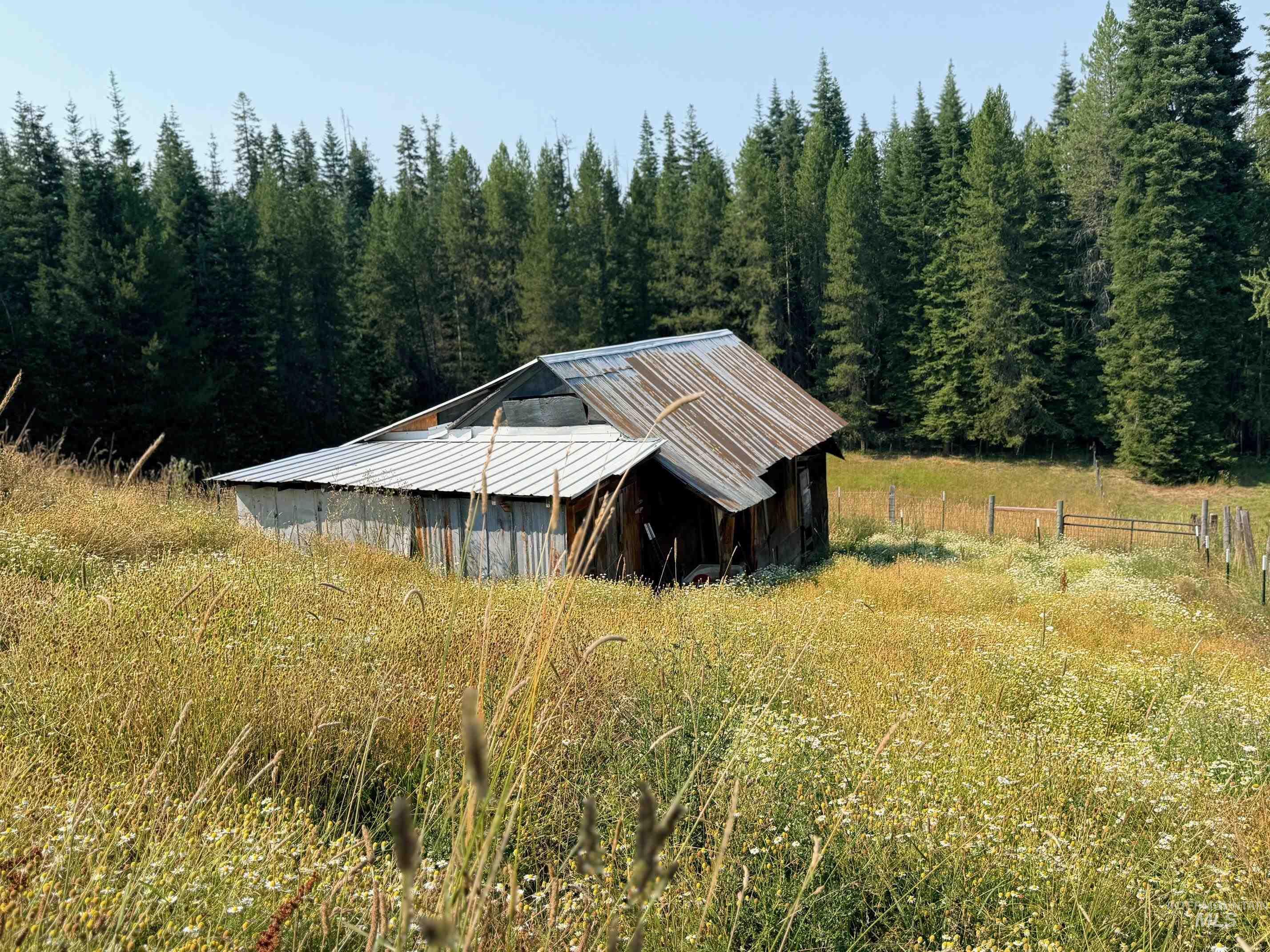 126 Aitken Rd, Weippe, Idaho 83553, 4 Bedrooms, 1 Bathroom, Residential For Sale, Price $310,000, 98996398