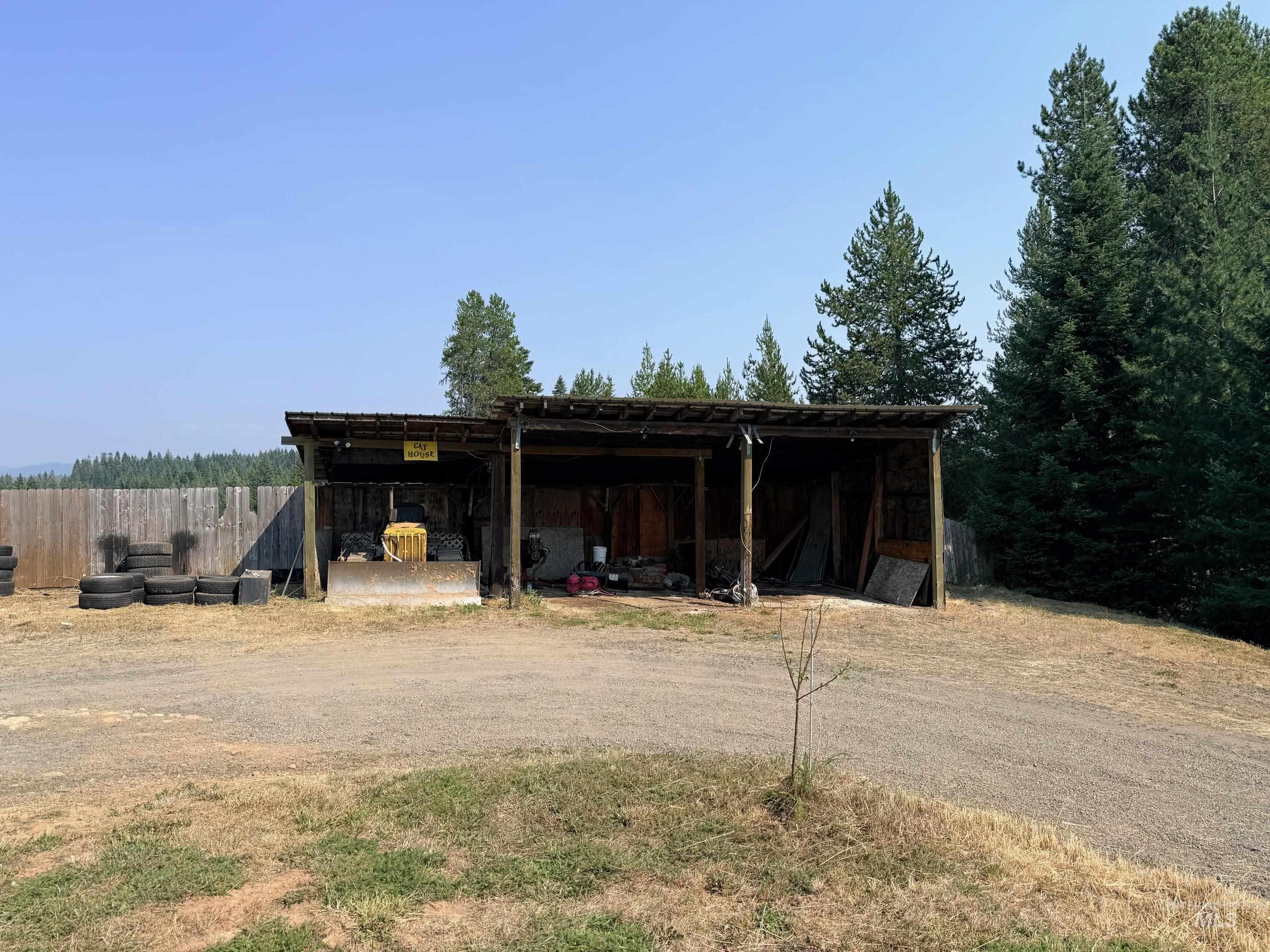 126 Aitken Rd, Weippe, Idaho 83553, 4 Bedrooms, 1 Bathroom, Residential For Sale, Price $310,000, 98996398
