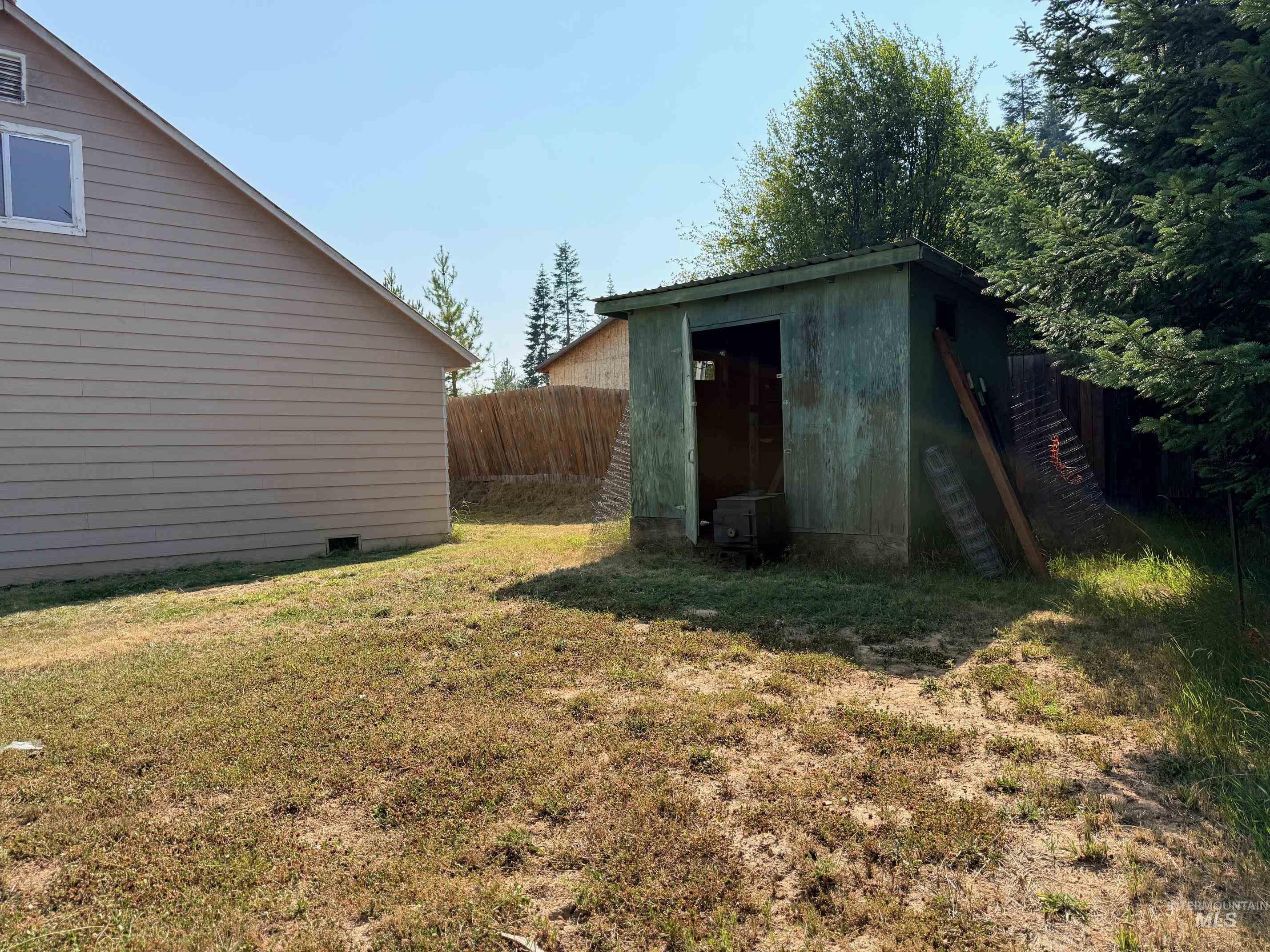 126 Aitken Rd, Weippe, Idaho 83553, 4 Bedrooms, 1 Bathroom, Residential For Sale, Price $310,000, 98996398
