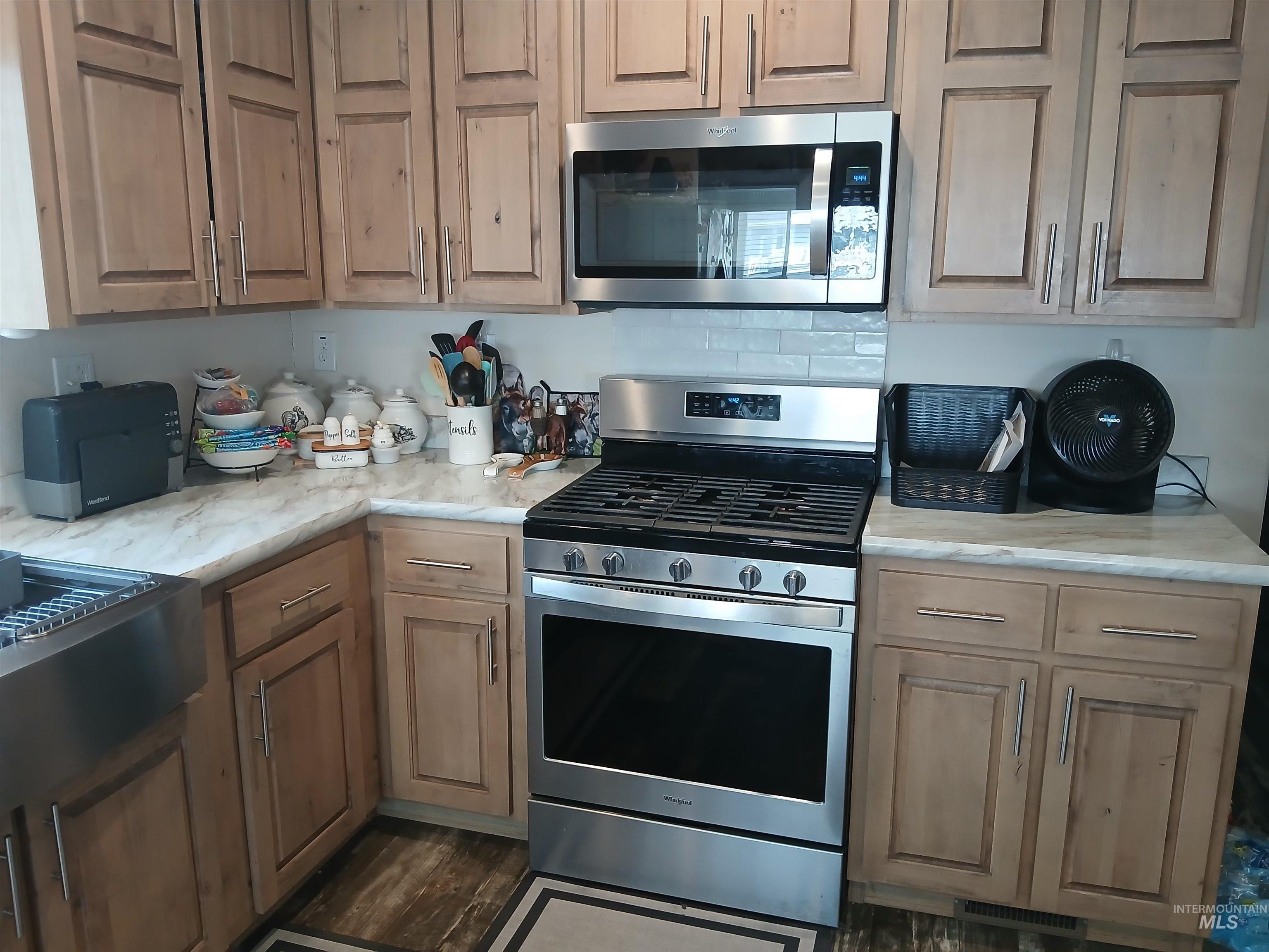 2364 Blue Sage Lane, Boise, Idaho 83716, 3 Bedrooms, 2 Bathrooms, Residential For Sale, Price $237,500,MLS 98996401