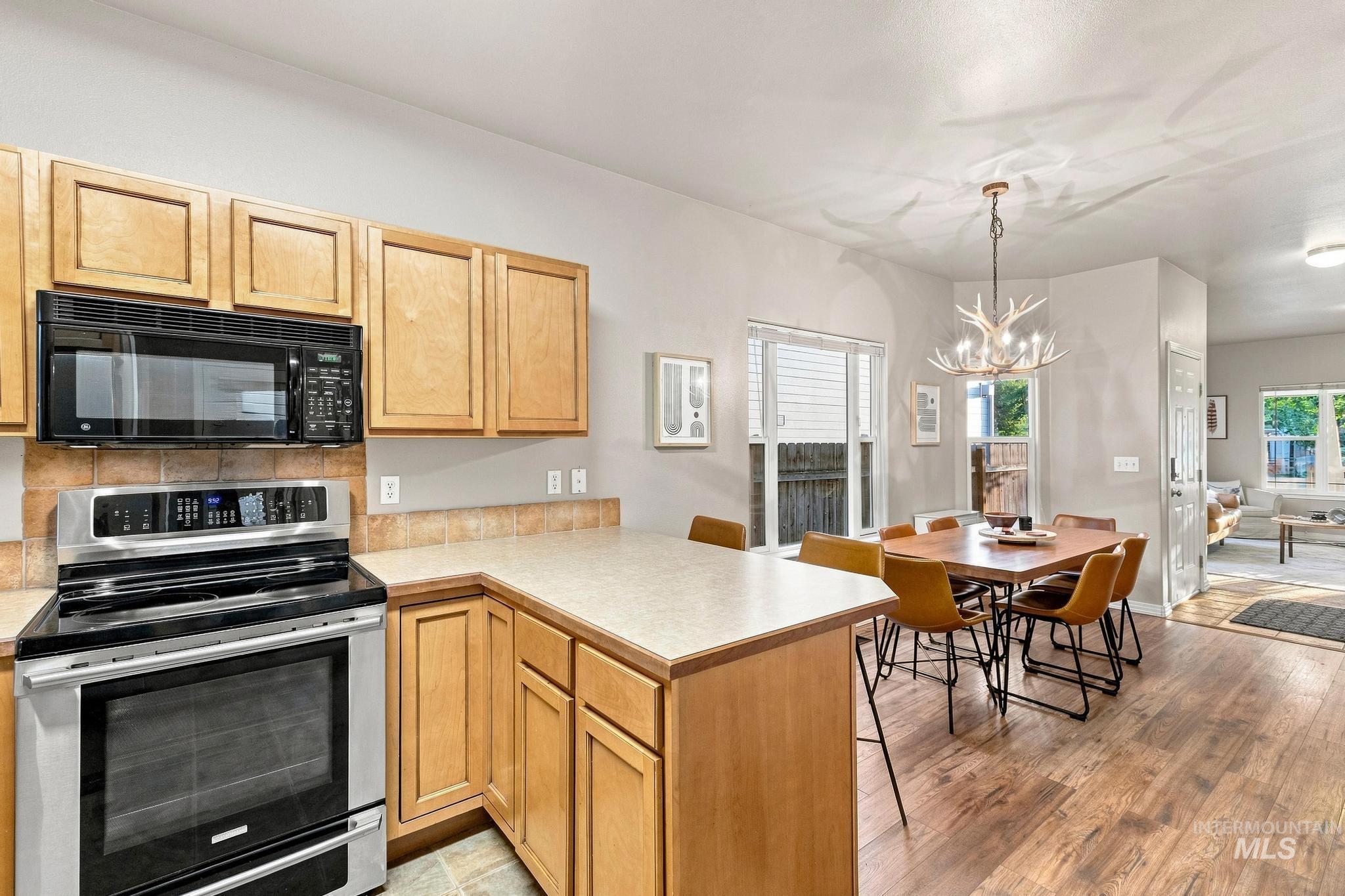 1274 S Colorado Ave., Boise, Idaho 83706, 3 Bedrooms, 2.5 Bathrooms, Residential For Sale, Price $574,900, 98996402