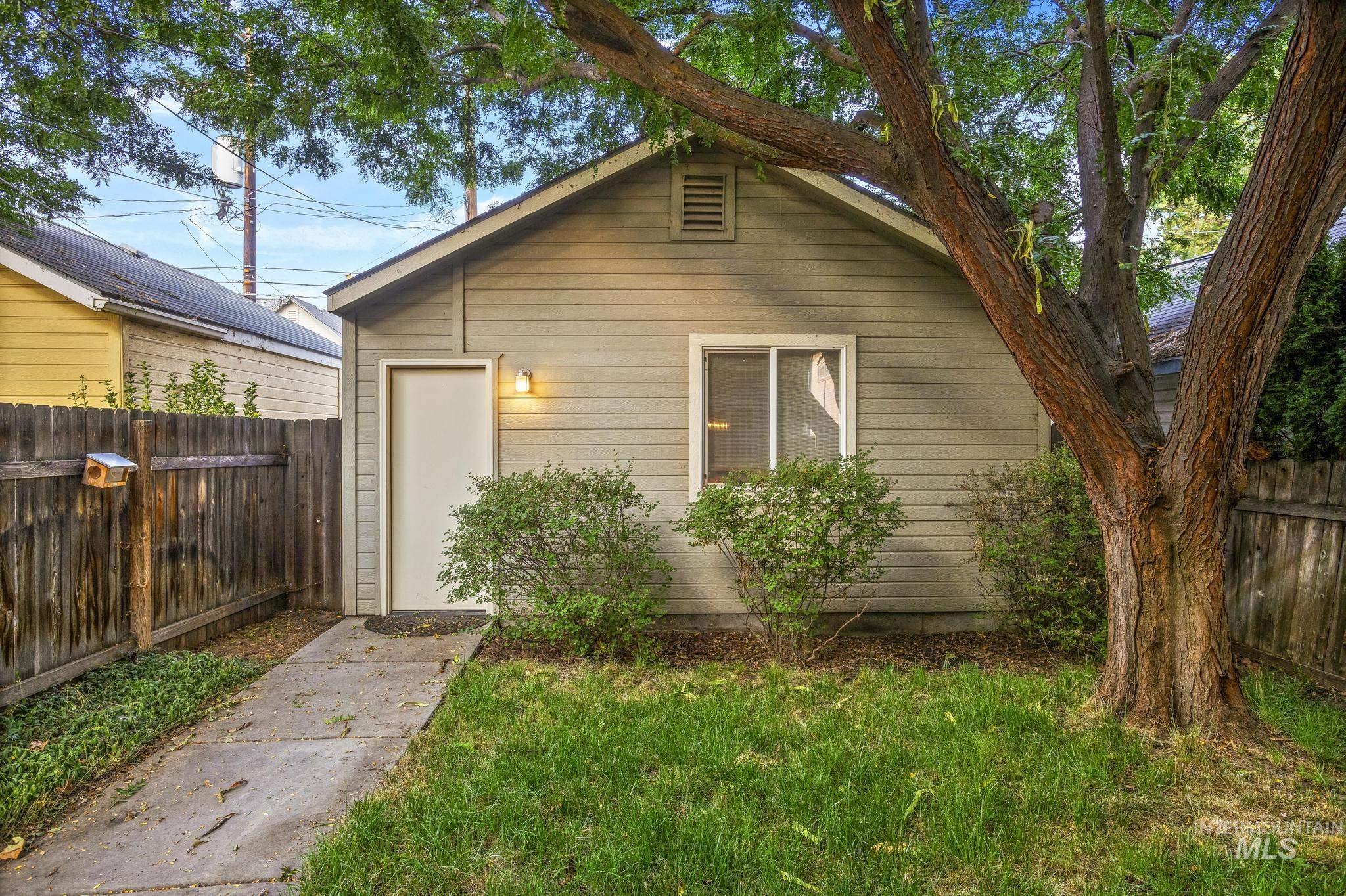 1274 S Colorado Ave., Boise, Idaho 83706, 3 Bedrooms, 2.5 Bathrooms, Residential For Sale, Price $574,900, 98996402