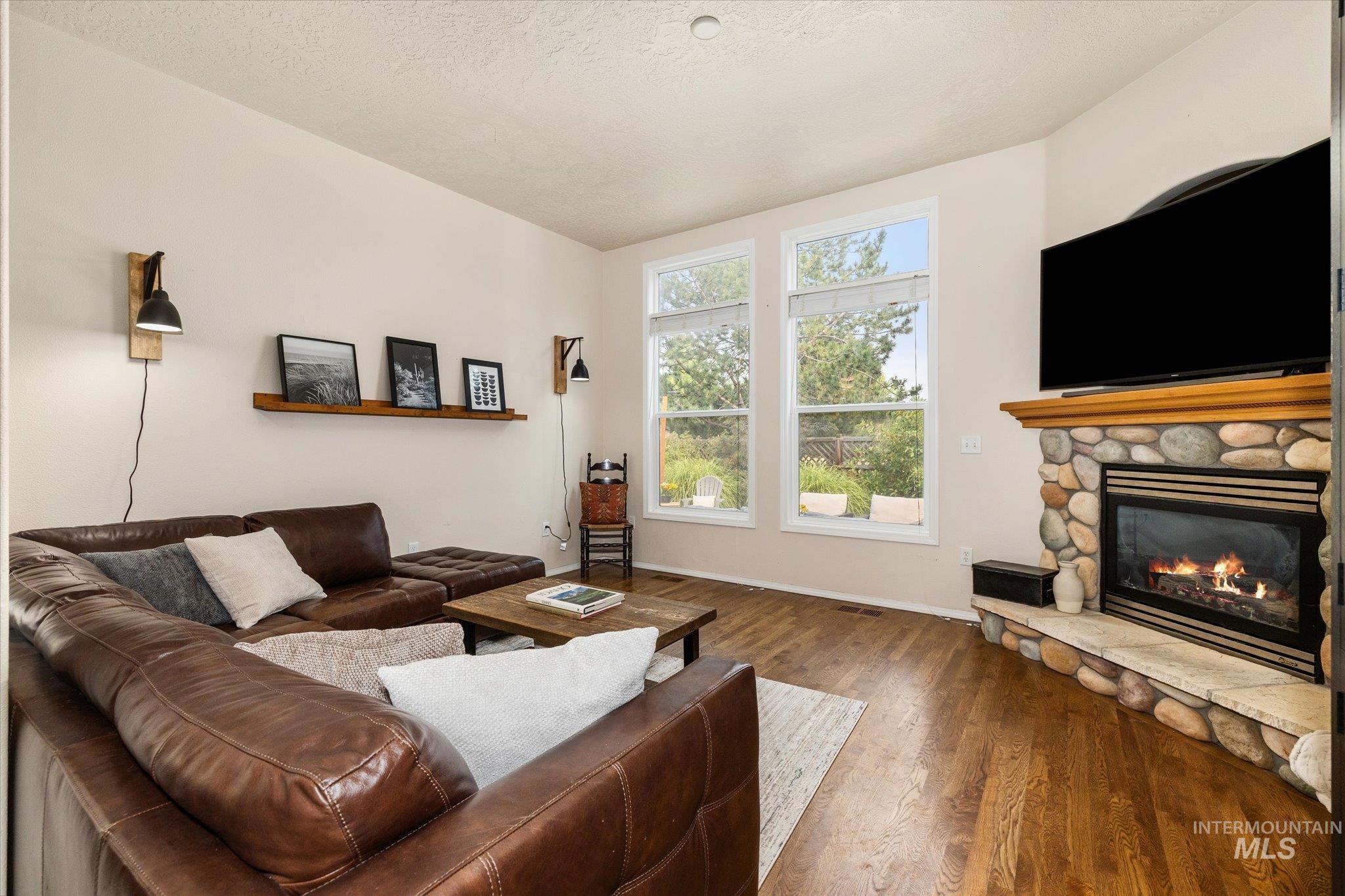 4424 E Arborvitae Dr, Boise, Idaho 83716, 3 Bedrooms, 2.5 Bathrooms, Residential For Sale, Price $549,900, 98996403