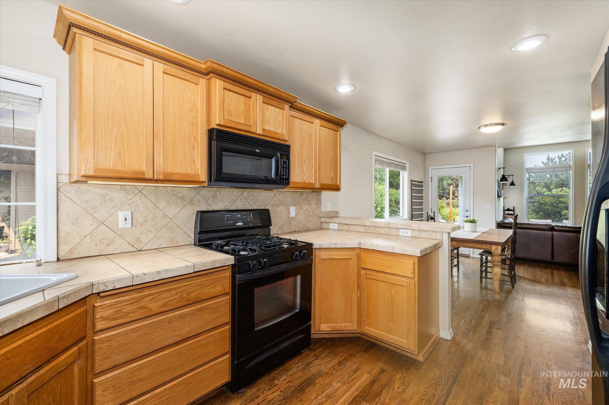 4424 E Arborvitae Dr, Boise, Idaho 83716, 3 Bedrooms, 2.5 Bathrooms, Residential For Sale, Price $549,900, 98996403