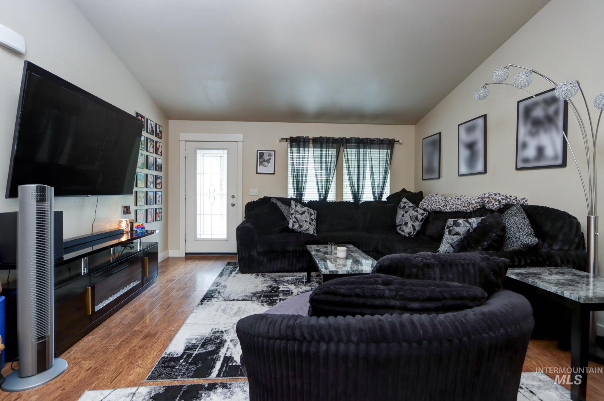 5619 W Gage, Boise, Idaho 83706, 3 Bedrooms, 2 Bathrooms, Residential Income For Sale, Price $825,000,MLS 98996405