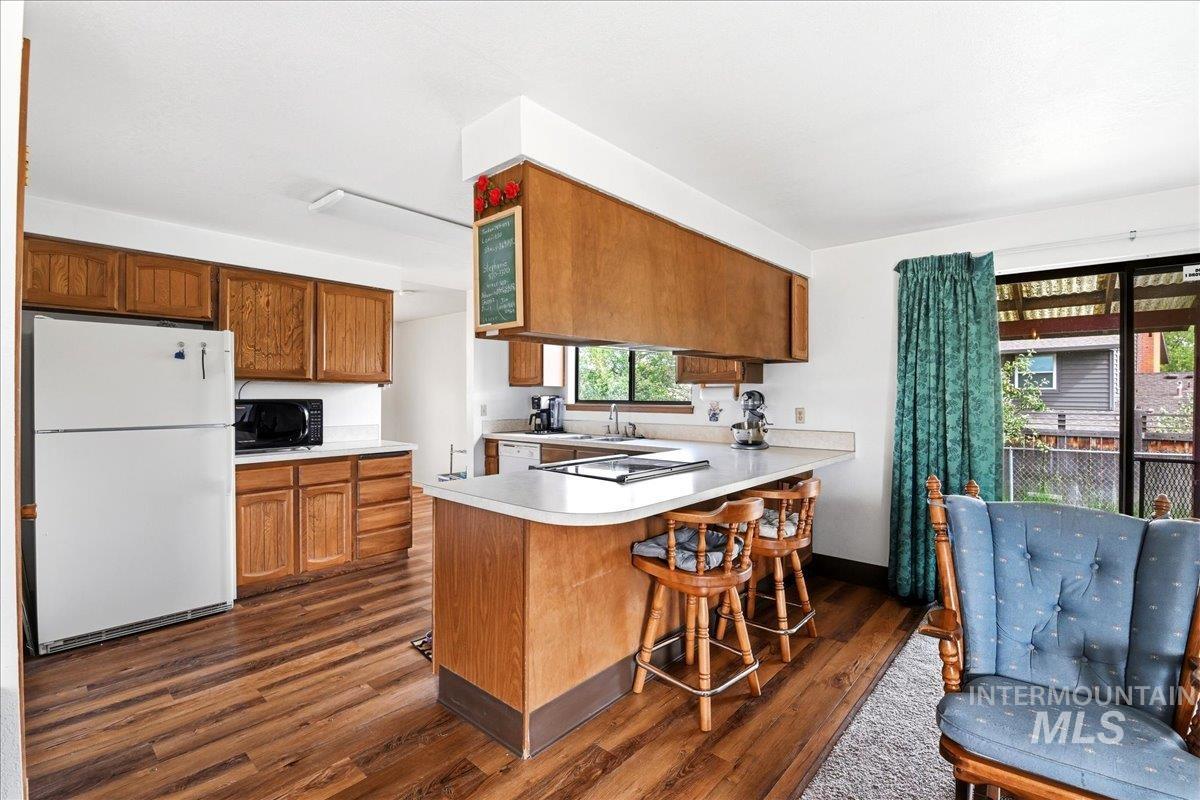 5085 S Council Bluff Way, Boise, Idaho 83716, 3 Bedrooms, 2 Bathrooms, Residential For Sale, Price $460,000, 98996406