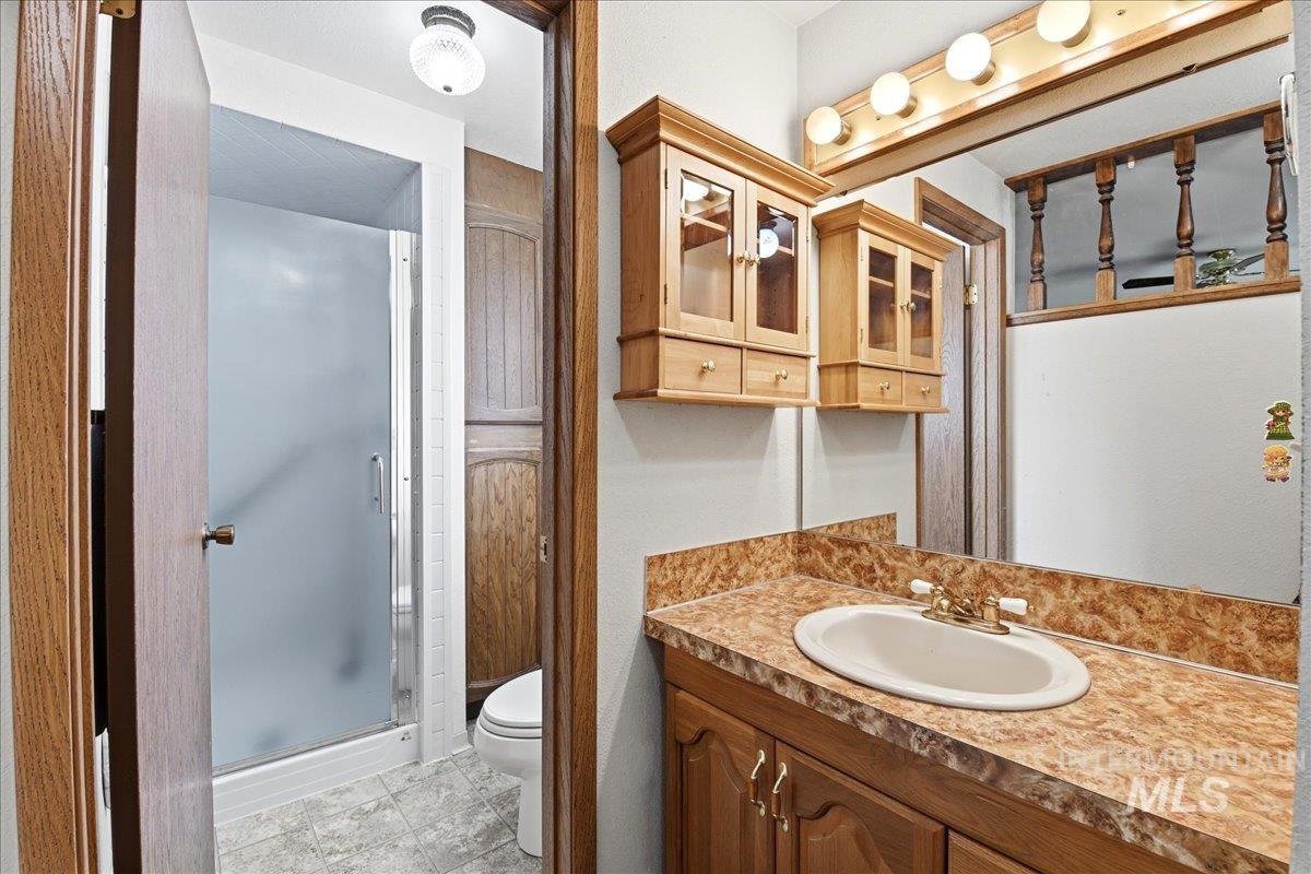 5085 S Council Bluff Way, Boise, Idaho 83716, 3 Bedrooms, 2 Bathrooms, Residential For Sale, Price $460,000, 98996406
