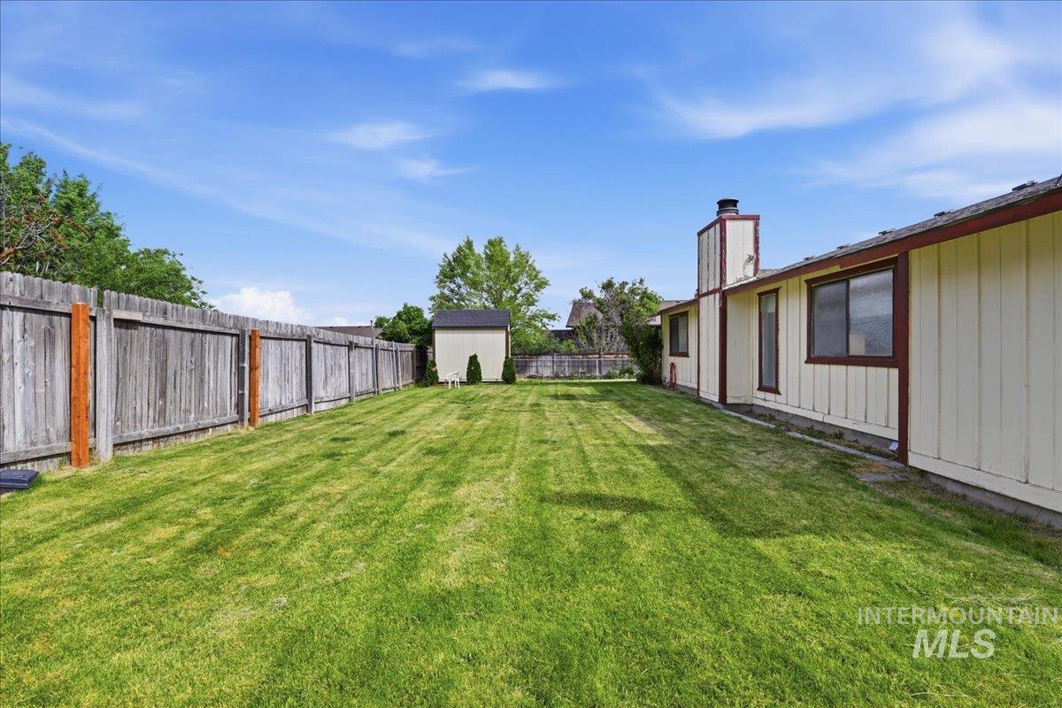 5085 S Council Bluff Way, Boise, Idaho 83716, 3 Bedrooms, 2 Bathrooms, Residential For Sale, Price $460,000, 98996406