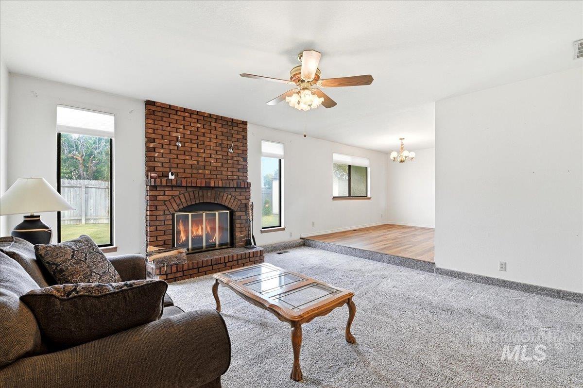 5085 S Council Bluff Way, Boise, Idaho 83716, 3 Bedrooms, 2 Bathrooms, Residential For Sale, Price $460,000, 98996406
