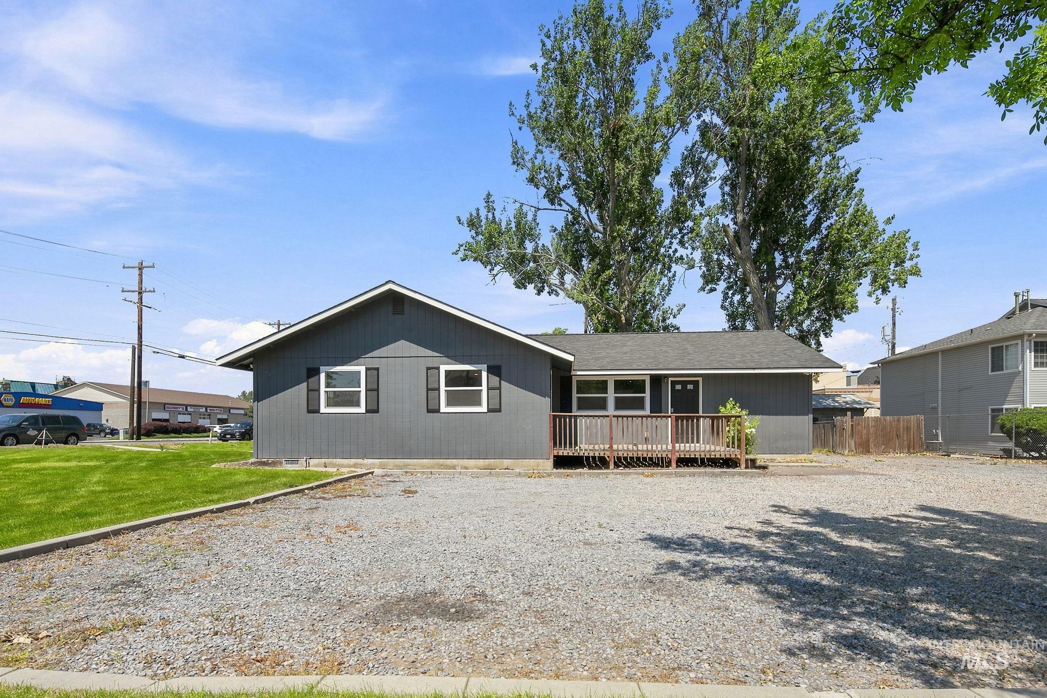 300 N Meridian, Meridian, Idaho 83642, 3 Bedrooms, 2 Bathrooms, Residential For Sale, Price $590,000,MLS 98996409