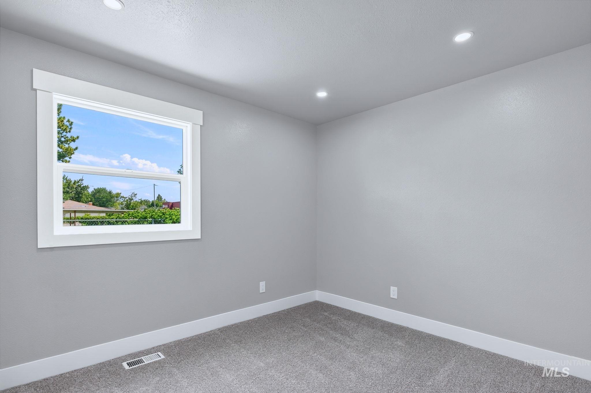 300 N Meridian, Meridian, Idaho 83642, 3 Bedrooms, 2 Bathrooms, Residential For Sale, Price $590,000,MLS 98996409