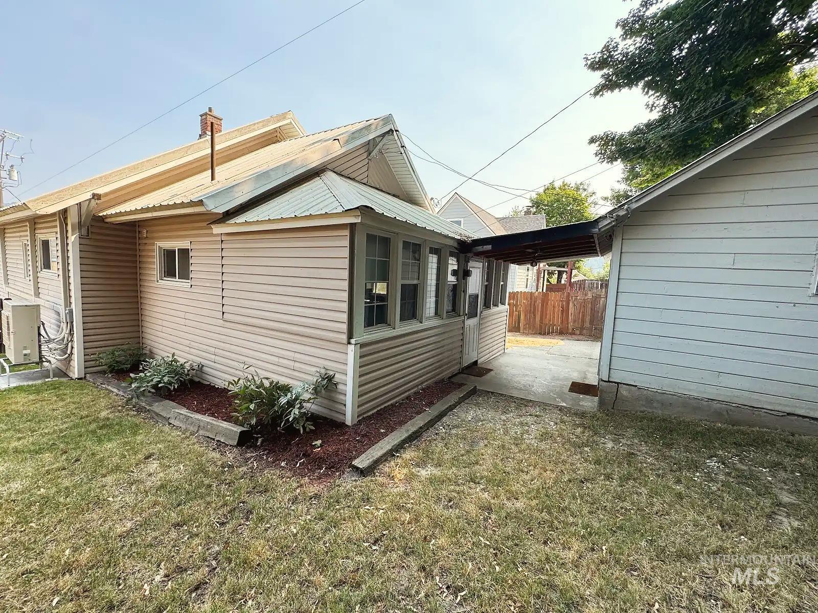 515 W College Ave, St. Maries, Idaho 83861, 3 Bedrooms, 1 Bathroom, Residential For Sale, Price $289,000, 98996410