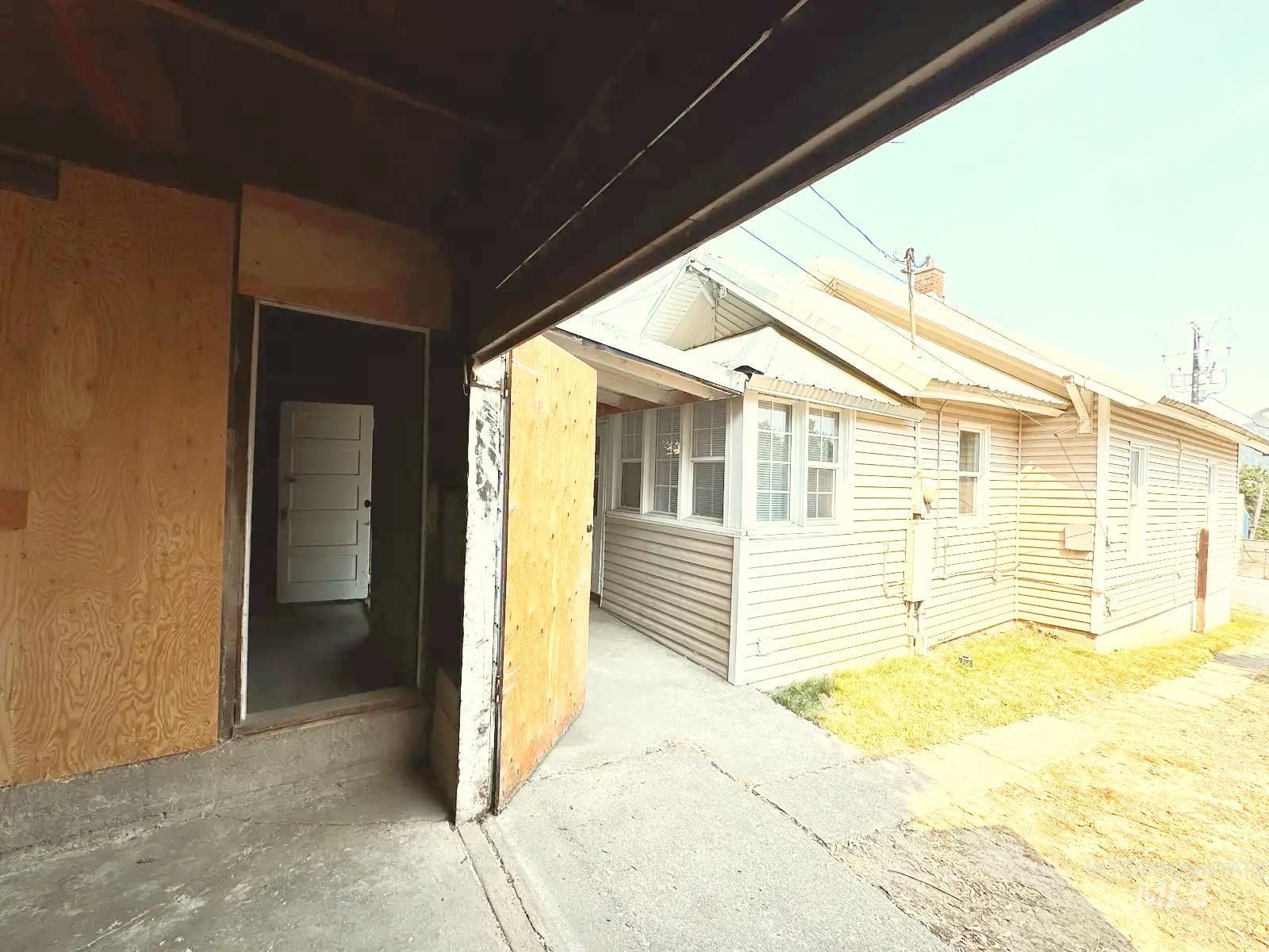 515 W College Ave, St. Maries, Idaho 83861, 3 Bedrooms, 1 Bathroom, Residential For Sale, Price $289,000, 98996410