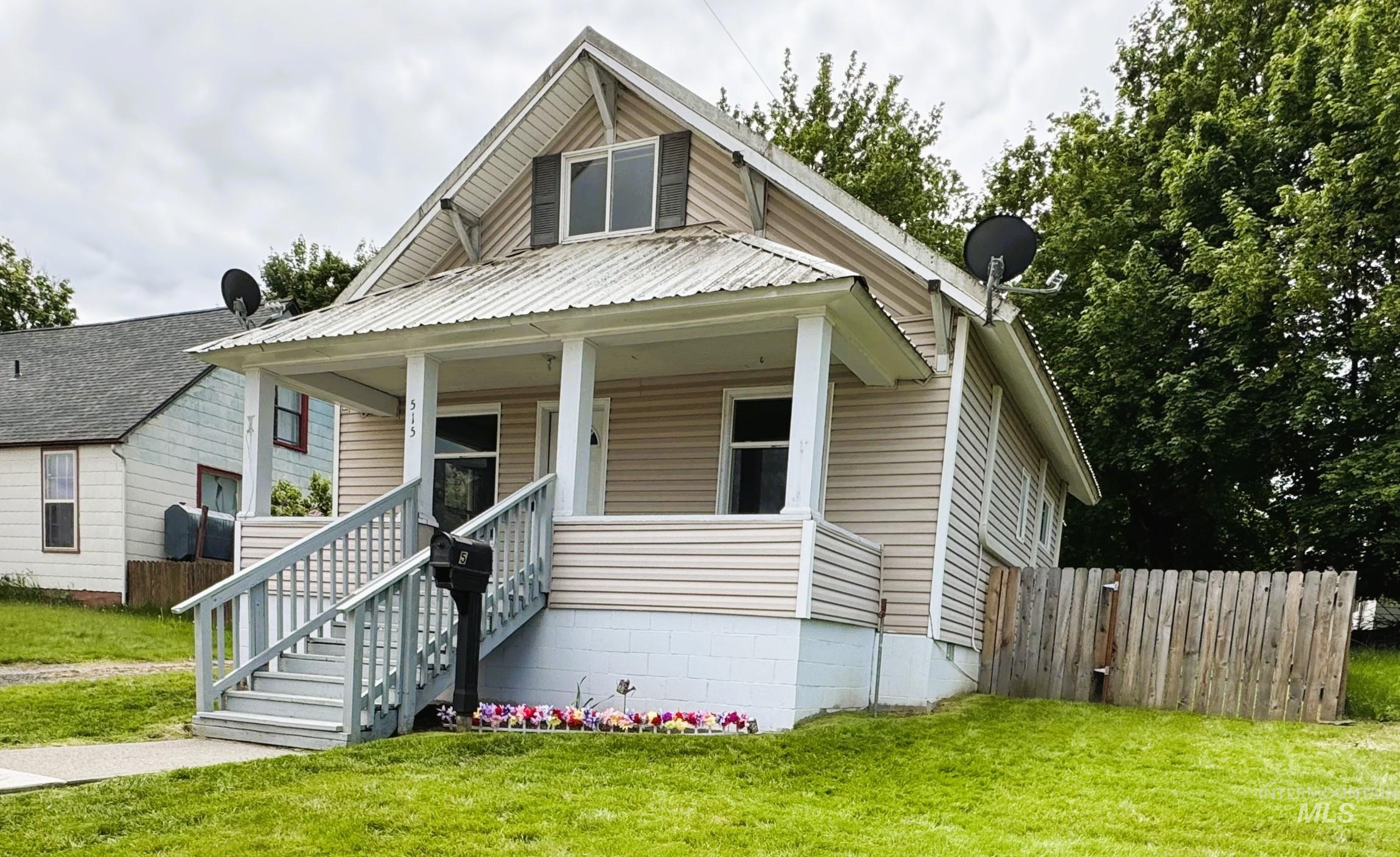 515 W College Ave, St. Maries, Idaho 83861, 3 Bedrooms, 1 Bathroom, Residential For Sale, Price $289,000, 98996410