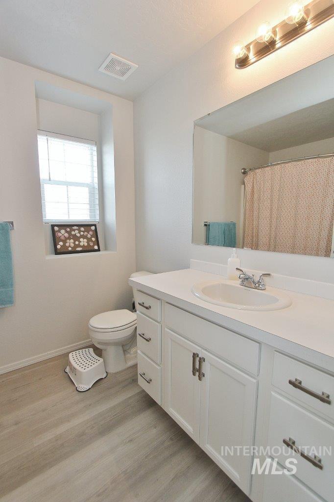 12673 Lignite Dr., Nampa, Idaho 83651, 4 Bedrooms, 2.5 Bathrooms, Residential For Sale, Price $439,900,MLS 98996411