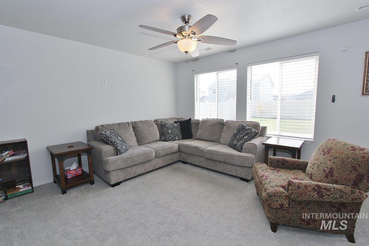 12673 Lignite Dr., Nampa, Idaho 83651, 4 Bedrooms, 2.5 Bathrooms, Residential For Sale, Price $439,900,MLS 98996411