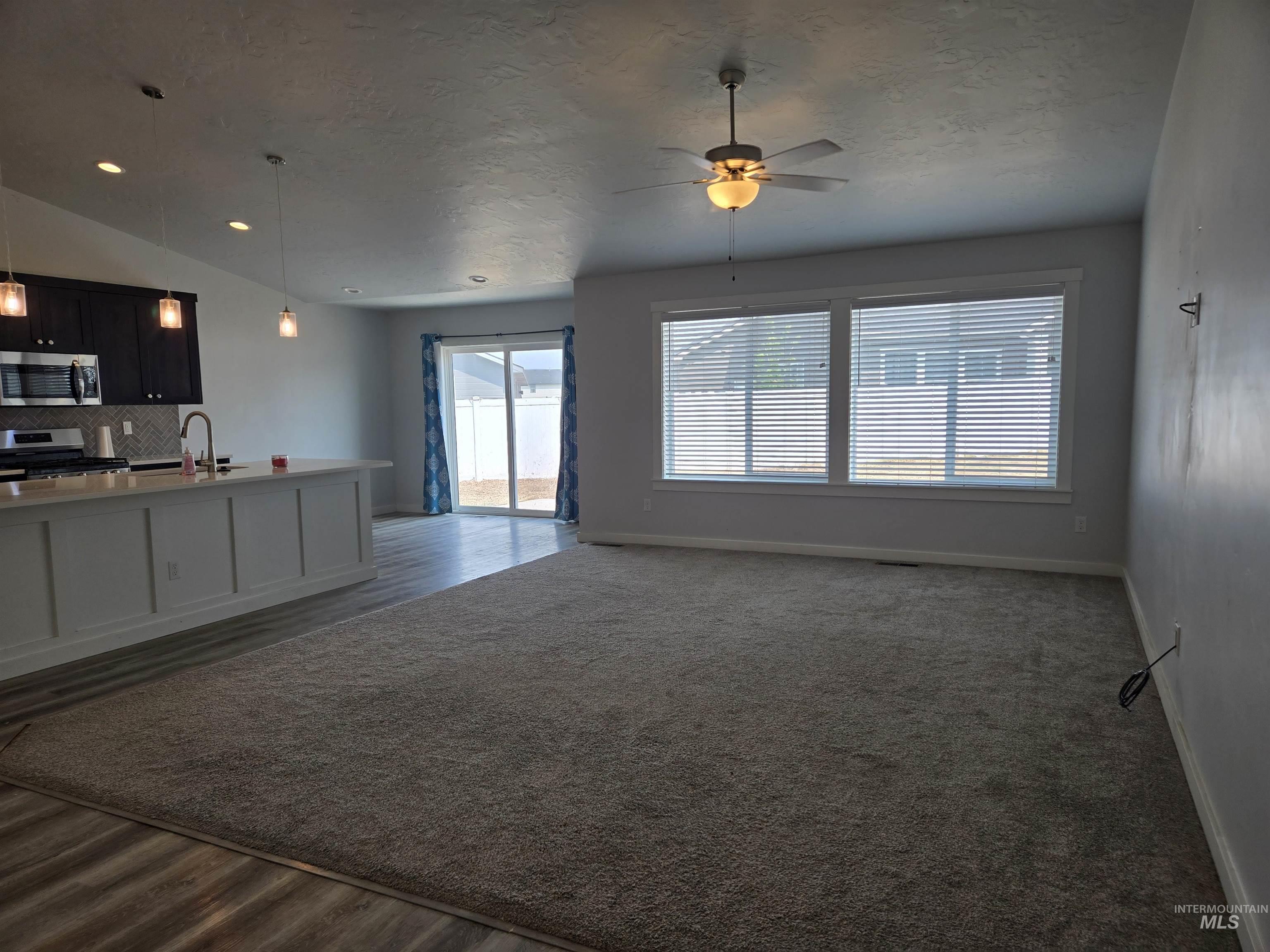 1205 NW 20th Ct, Fruitland, Idaho 83619, 4 Bedrooms, 2 Bathrooms, Residential For Sale, Price $398,000,MLS 98996412