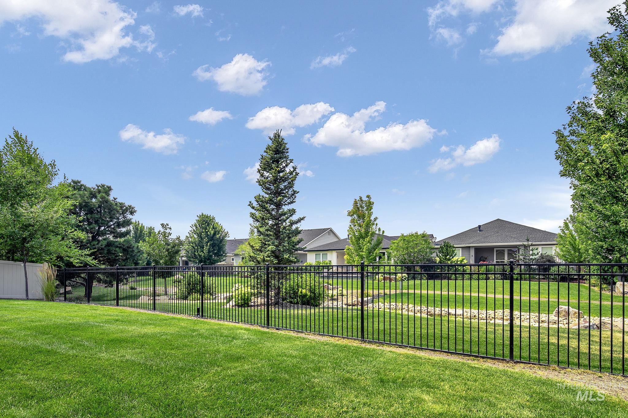 11462 W Heliopsis Dr, Star, Idaho 83669, 4 Bedrooms, 3 Bathrooms, Residential For Sale, Price $718,000,MLS 98996414