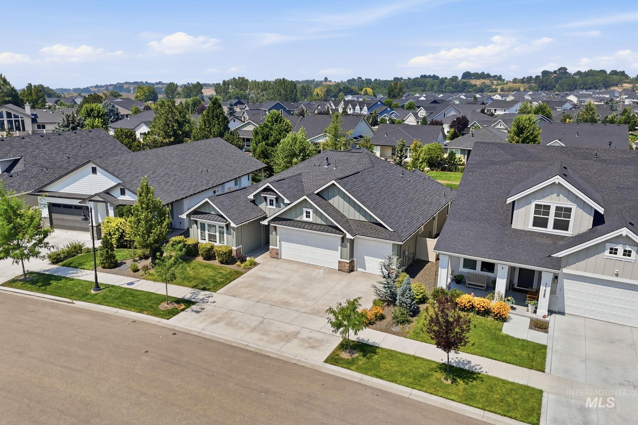 11462 W Heliopsis Dr, Star, Idaho 83669, 4 Bedrooms, 3 Bathrooms, Residential For Sale, Price $718,000,MLS 98996414