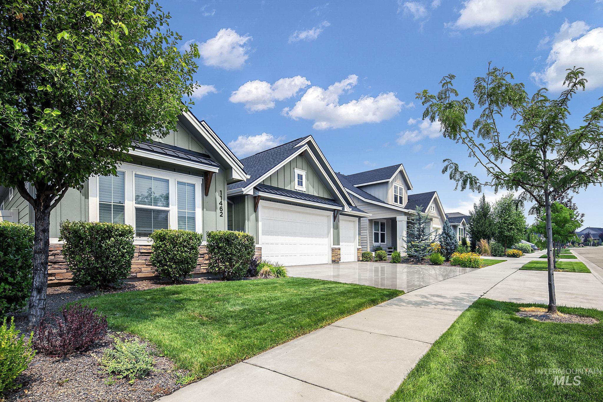 11462 W Heliopsis Dr, Star, Idaho 83669, 4 Bedrooms, 3 Bathrooms, Residential For Sale, Price $718,000,MLS 98996414