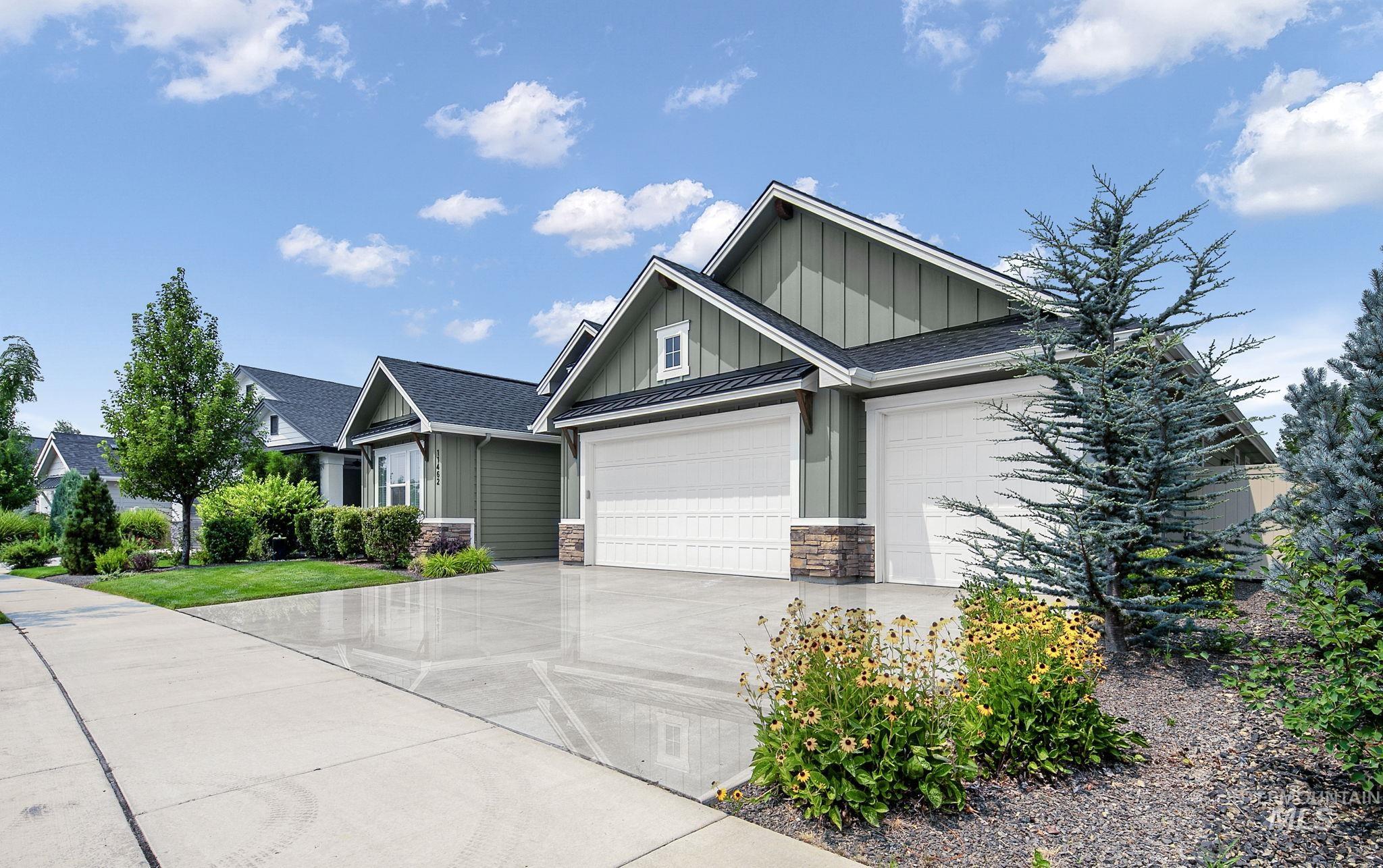 11462 W Heliopsis Dr, Star, Idaho 83669, 4 Bedrooms, 3 Bathrooms, Residential For Sale, Price $718,000,MLS 98996414