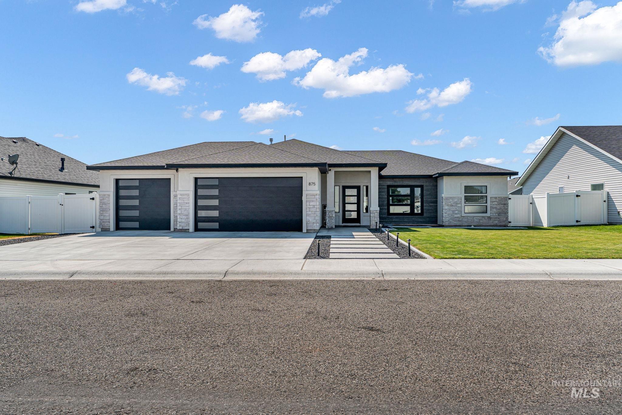875 Emerald Drive North, Kimberly, Idaho 83341, 4 Bedrooms, 2 Bathrooms, Residential For Sale, Price $505,000,MLS 98996417