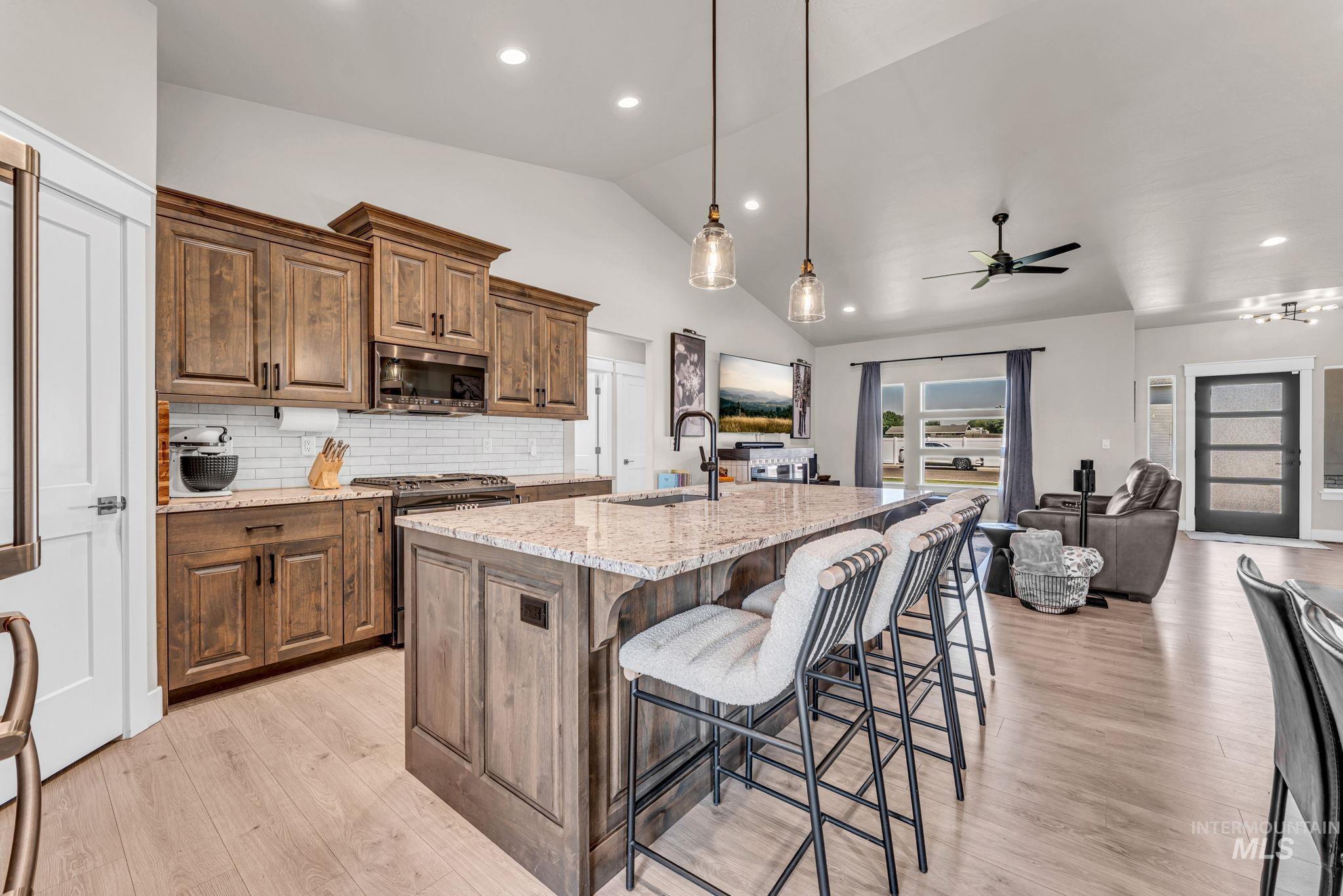 875 Emerald Drive North, Kimberly, Idaho 83341, 4 Bedrooms, 2 Bathrooms, Residential For Sale, Price $505,000,MLS 98996417