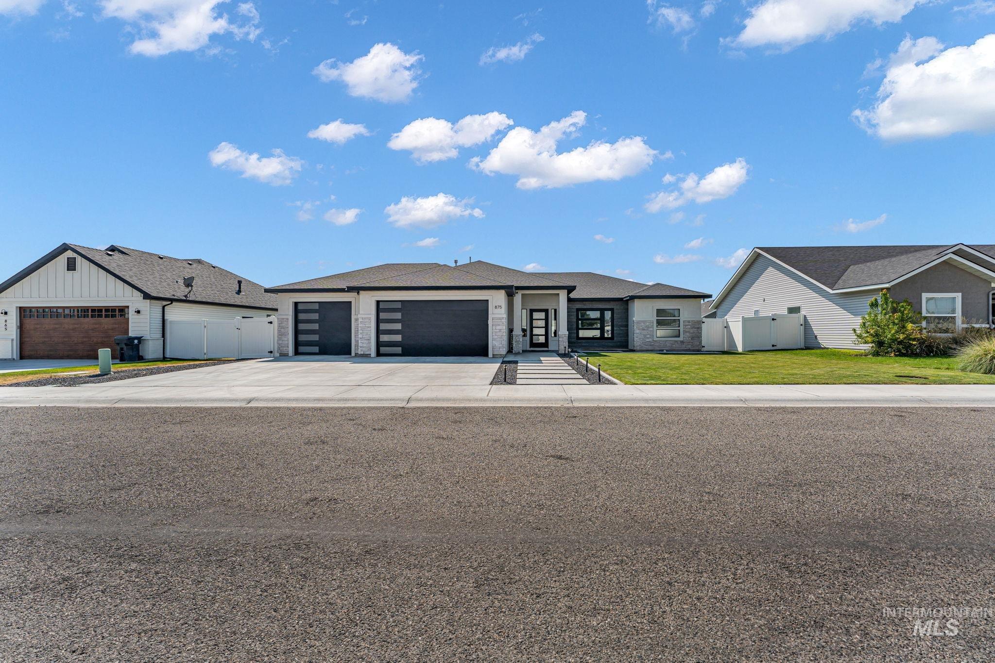 875 Emerald Drive North, Kimberly, Idaho 83341, 4 Bedrooms, 2 Bathrooms, Residential For Sale, Price $505,000,MLS 98996417