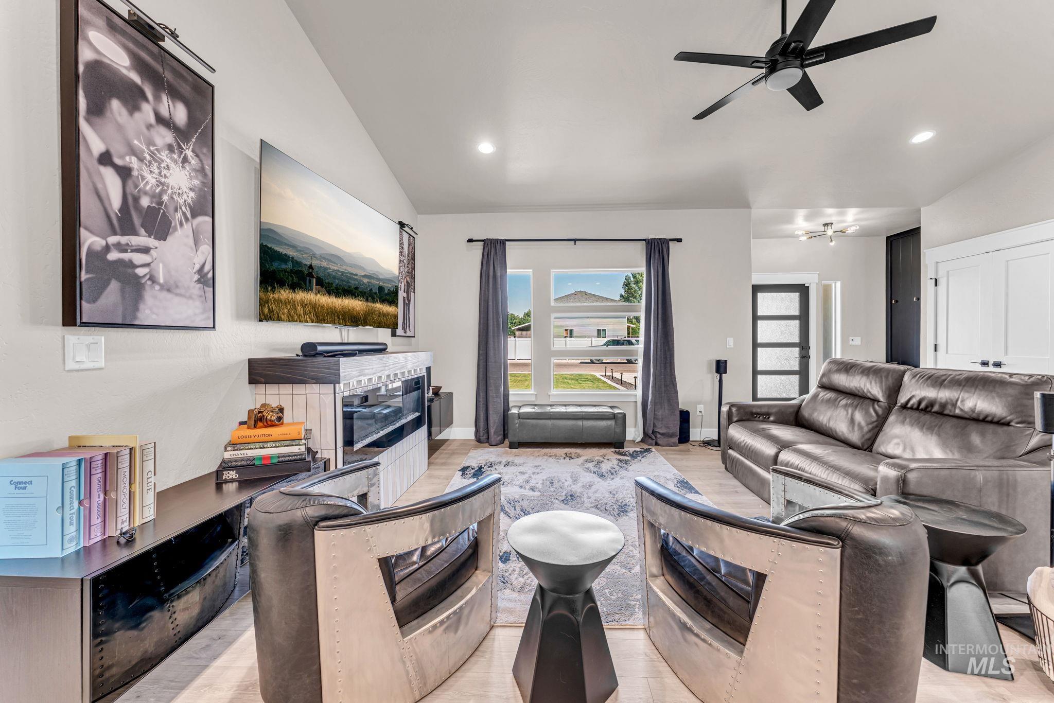 875 Emerald Drive North, Kimberly, Idaho 83341, 4 Bedrooms, 2 Bathrooms, Residential For Sale, Price $505,000,MLS 98996417