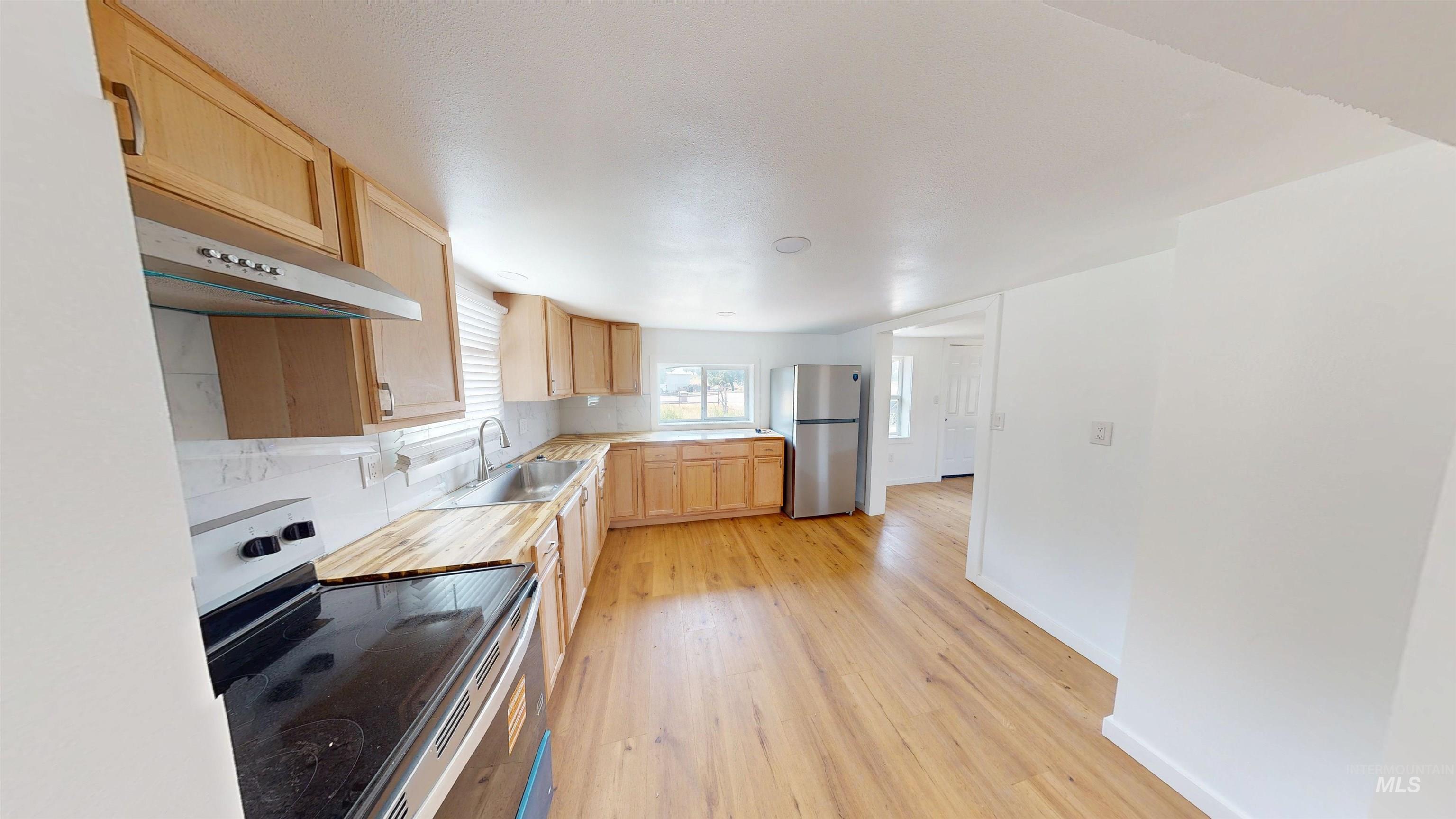 412 W Chicago, Caldwell, Idaho 83605, 6 Bedrooms, 3 Bathrooms, Residential For Sale, Price $775,000, 98996423