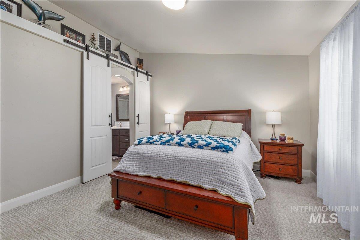 5911 W Quintale Dr, Meridian, Idaho 83646, 3 Bedrooms, 2 Bathrooms, Residential For Sale, Price $470,000,MLS 98996426
