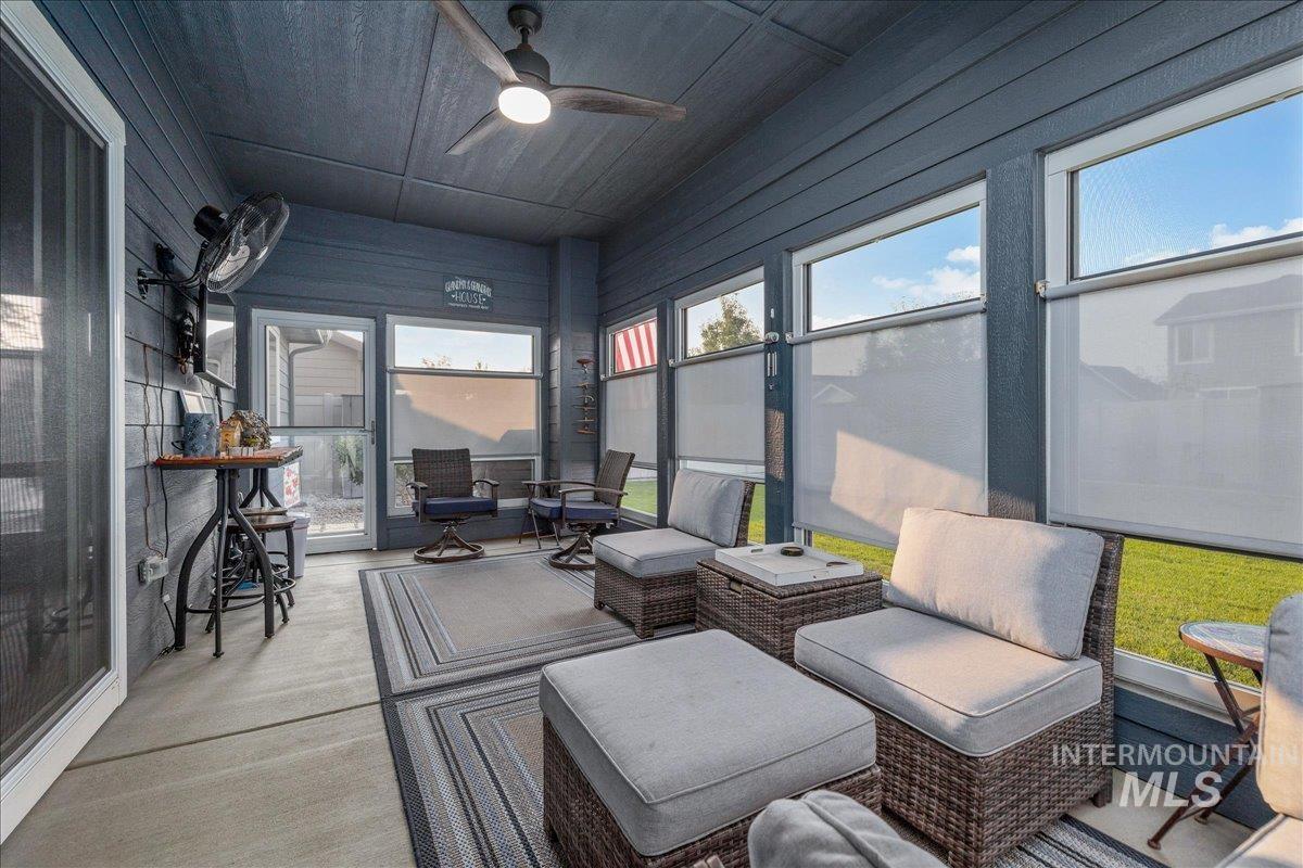 5911 W Quintale Dr, Meridian, Idaho 83646, 3 Bedrooms, 2 Bathrooms, Residential For Sale, Price $470,000,MLS 98996426