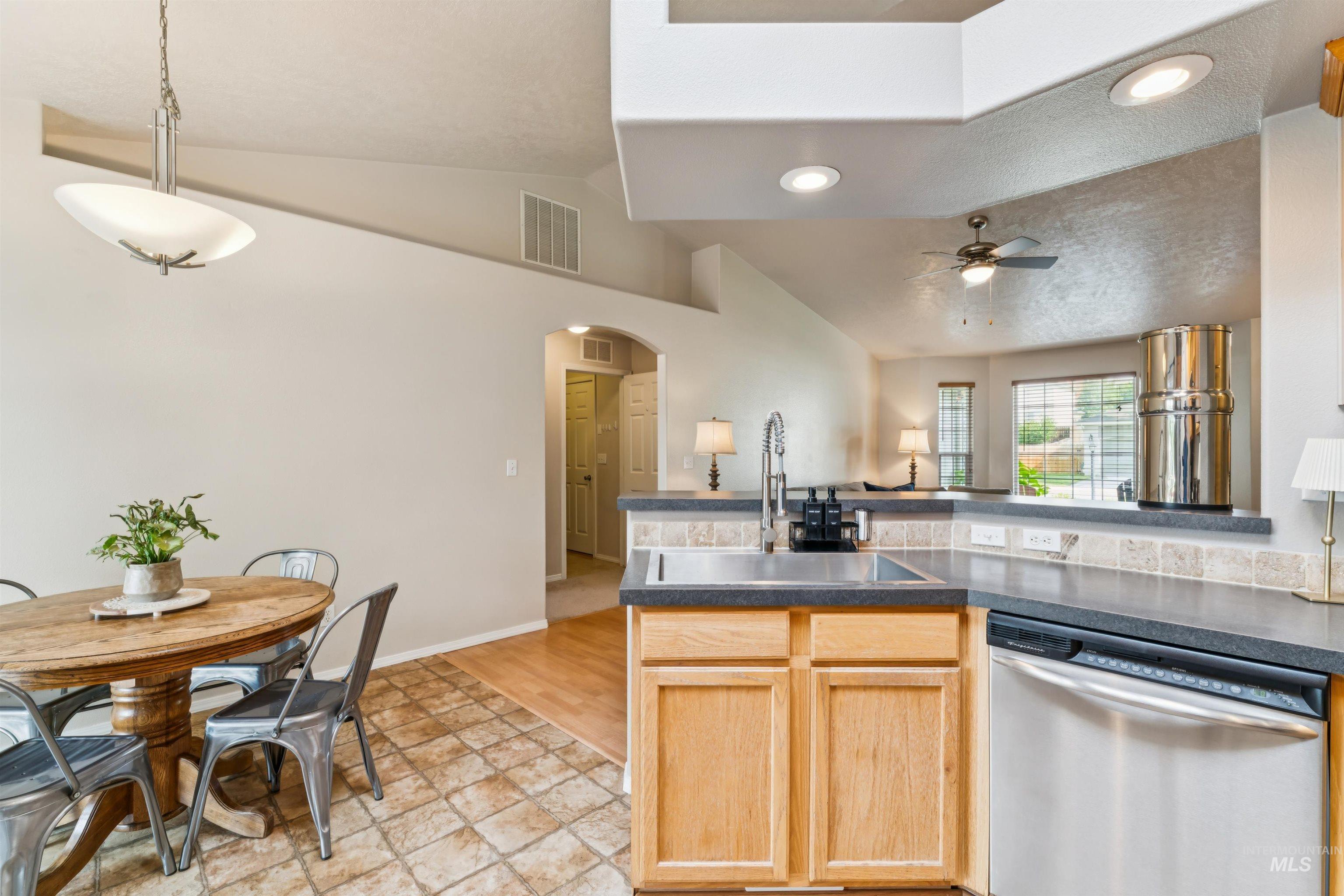 8655 W Dulcimer St., Boise, Idaho 83709, 3 Bedrooms, 2 Bathrooms, Residential For Sale, Price $424,999, 98996428