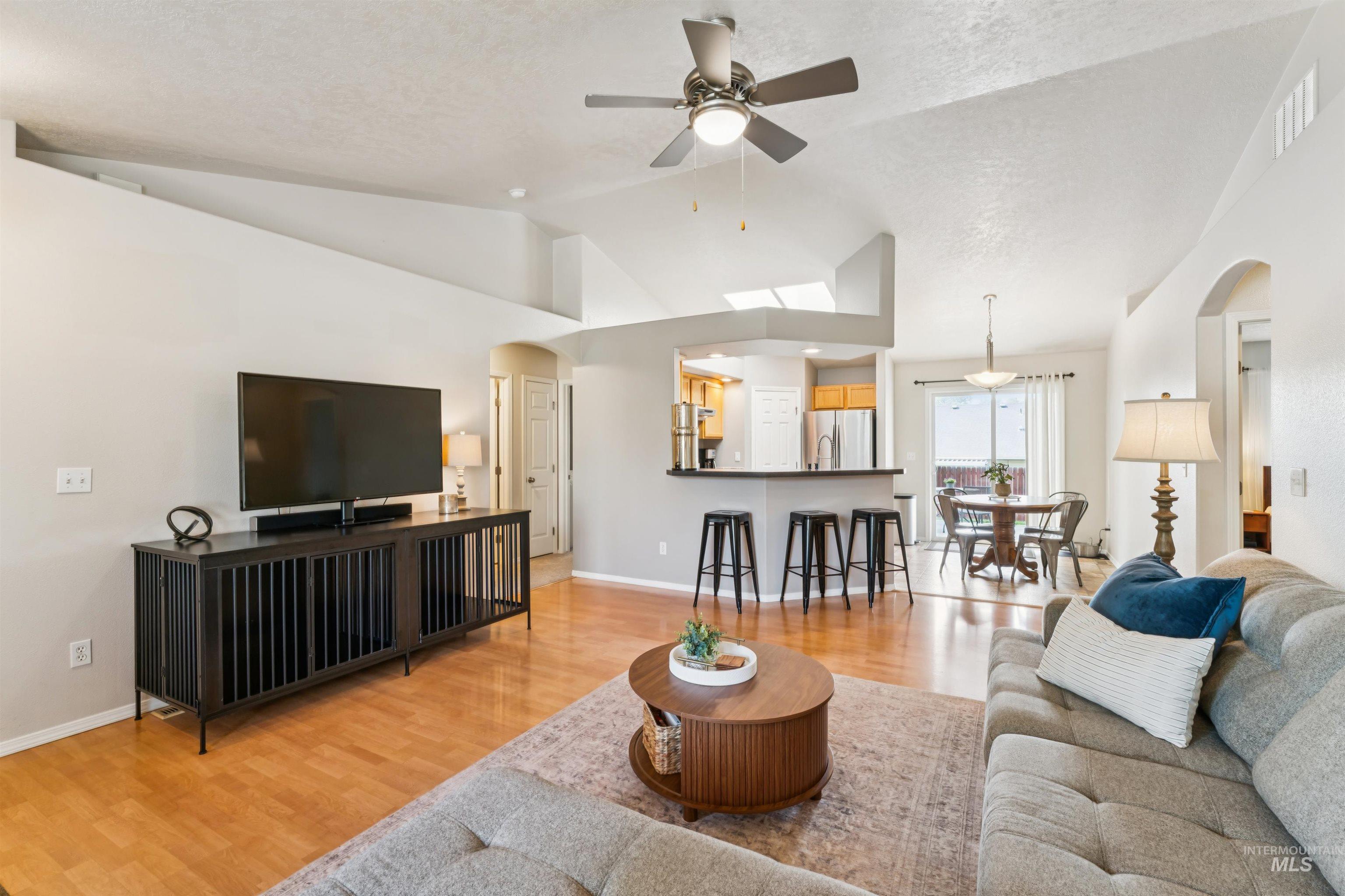 8655 W Dulcimer St., Boise, Idaho 83709, 3 Bedrooms, 2 Bathrooms, Residential For Sale, Price $424,999, 98996428
