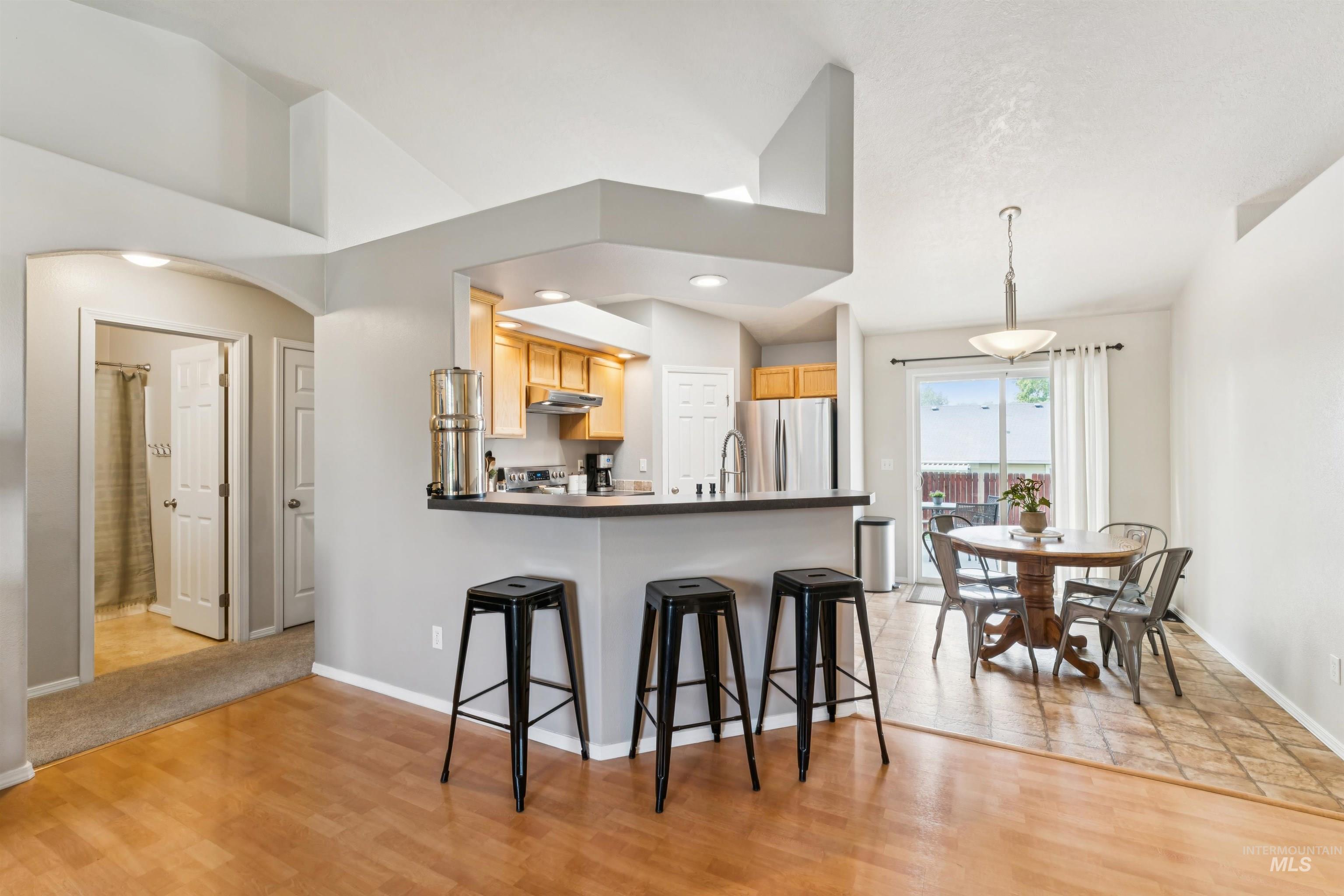 8655 W Dulcimer St., Boise, Idaho 83709, 3 Bedrooms, 2 Bathrooms, Residential For Sale, Price $424,999, 98996428