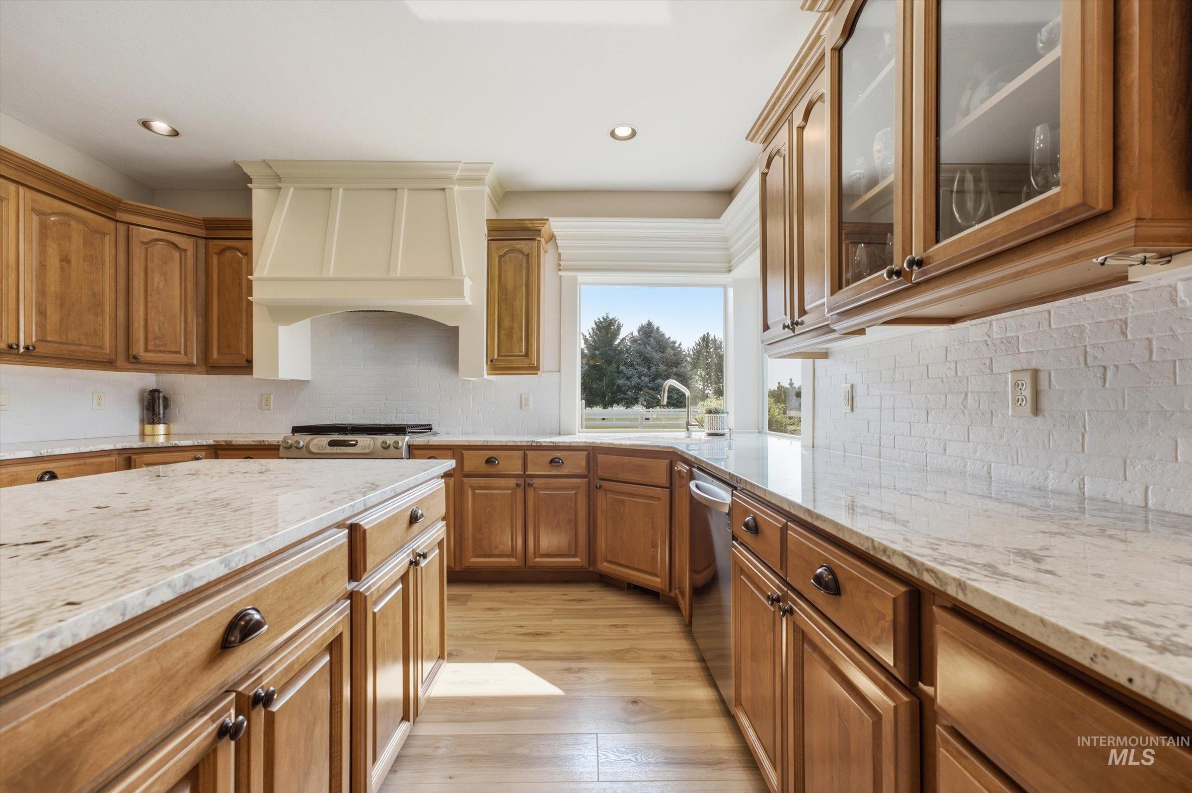8671 Kingston Way, Middleton, Idaho 83644, 4 Bedrooms, 2.5 Bathrooms, Residential For Sale, Price $1,290,000, 98996429