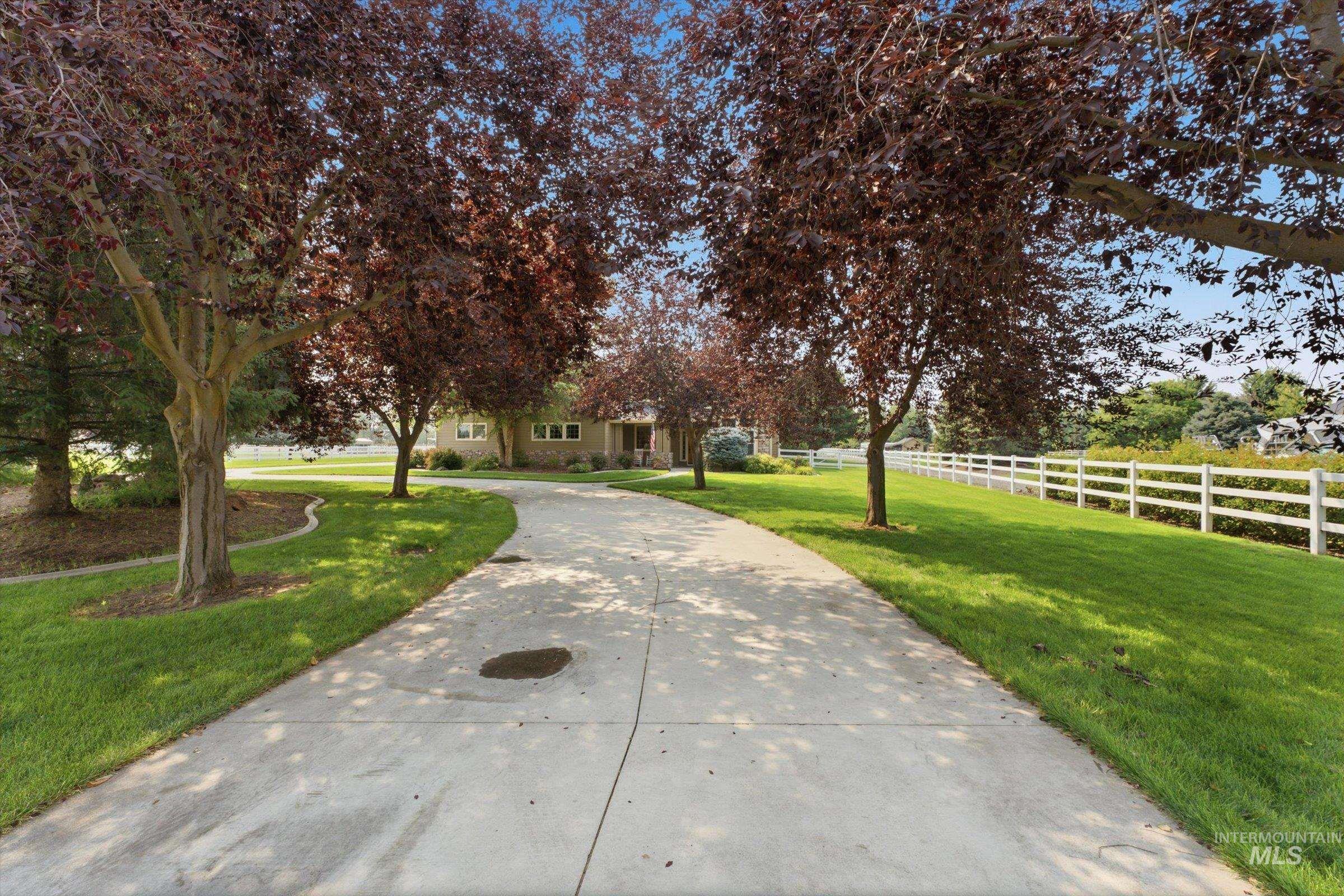 8671 Kingston Way, Middleton, Idaho 83644, 4 Bedrooms, 2.5 Bathrooms, Residential For Sale, Price $1,290,000, 98996429