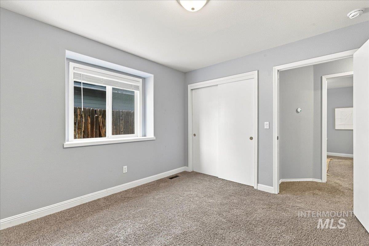 4200 E Carnation Court, Boise, Idaho 83716, 3 Bedrooms, 2 Bathrooms, Residential For Sale, Price $475,000,MLS 98996430