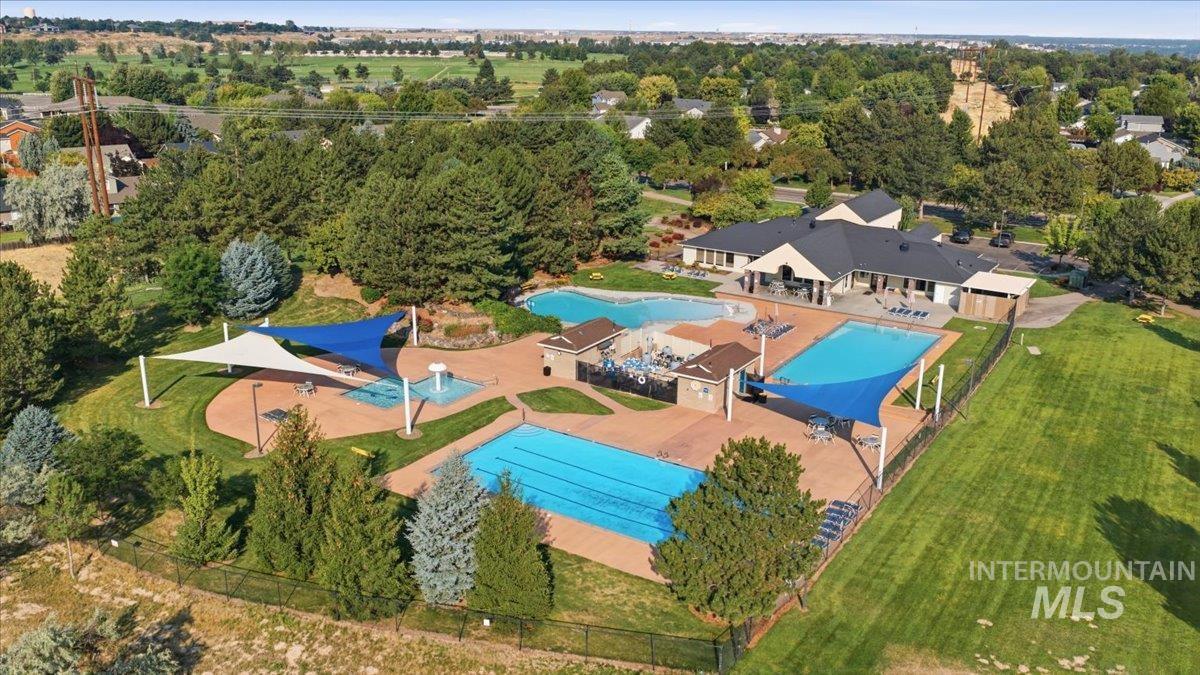 4200 E Carnation Court, Boise, Idaho 83716, 3 Bedrooms, 2 Bathrooms, Residential For Sale, Price $475,000,MLS 98996430
