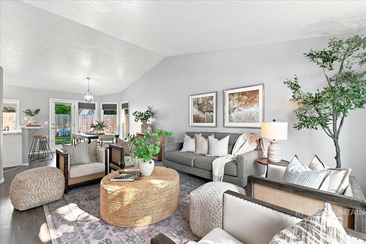 4200 E Carnation Court, Boise, Idaho 83716, 3 Bedrooms, 2 Bathrooms, Residential For Sale, Price $475,000,MLS 98996430