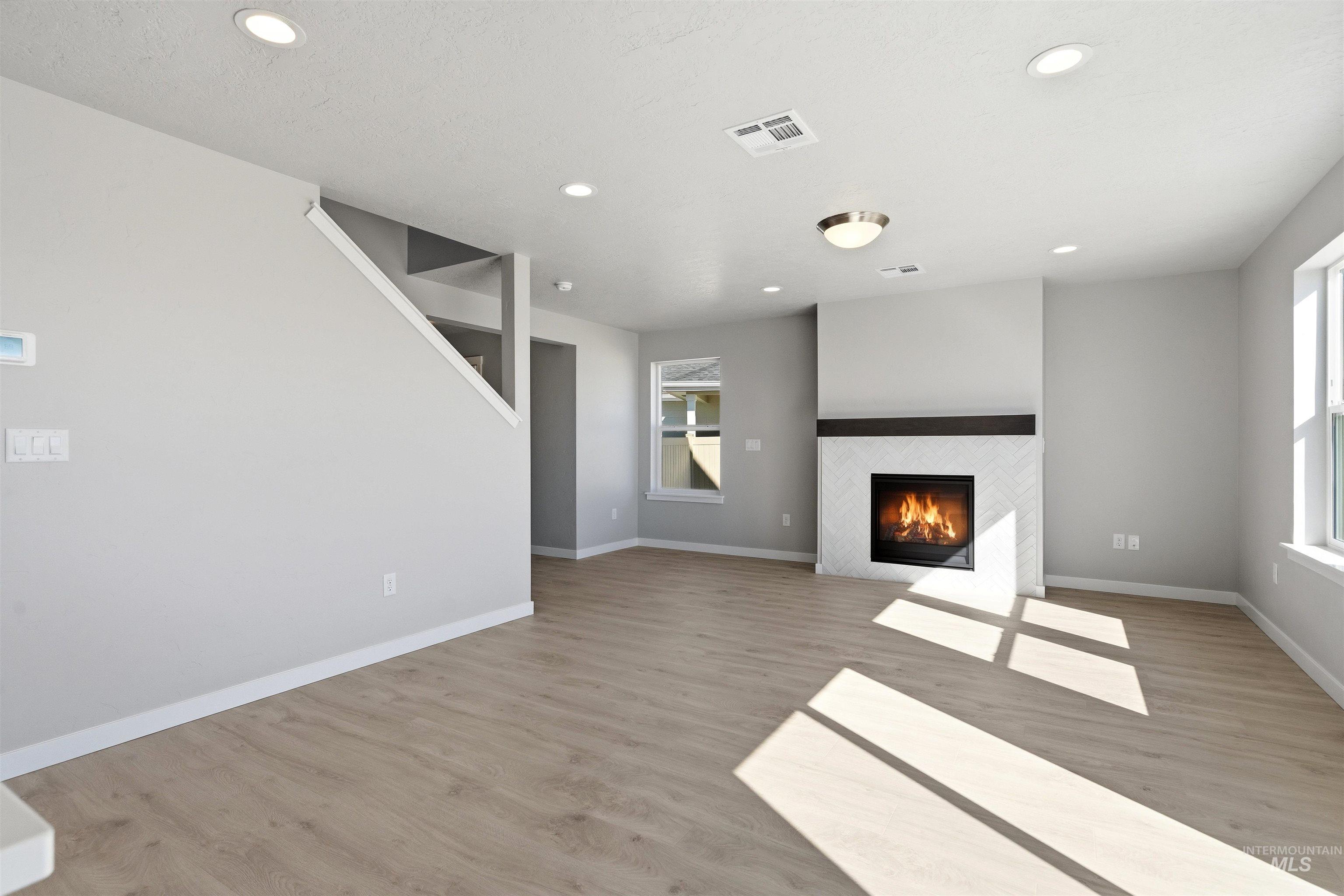 10159 Bellevue Ridge St, Nampa, Idaho 83687, 3 Bedrooms, 2.5 Bathrooms, Residential For Sale, Price $419,990, 98996431