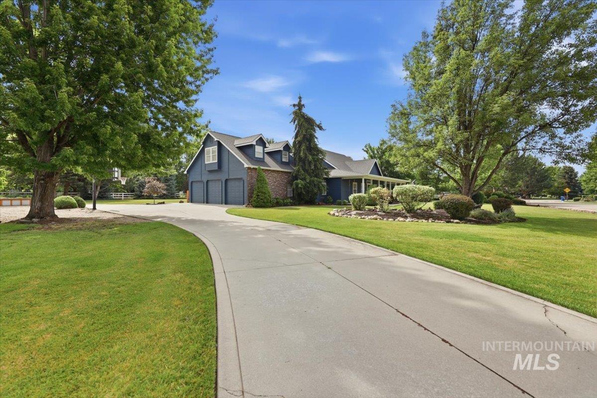 624 N Cove Colony Way, Eagle, Idaho 83616, 4 Bedrooms, 3.5 Bathrooms, Residential For Sale, Price $1,450,000, 98996432