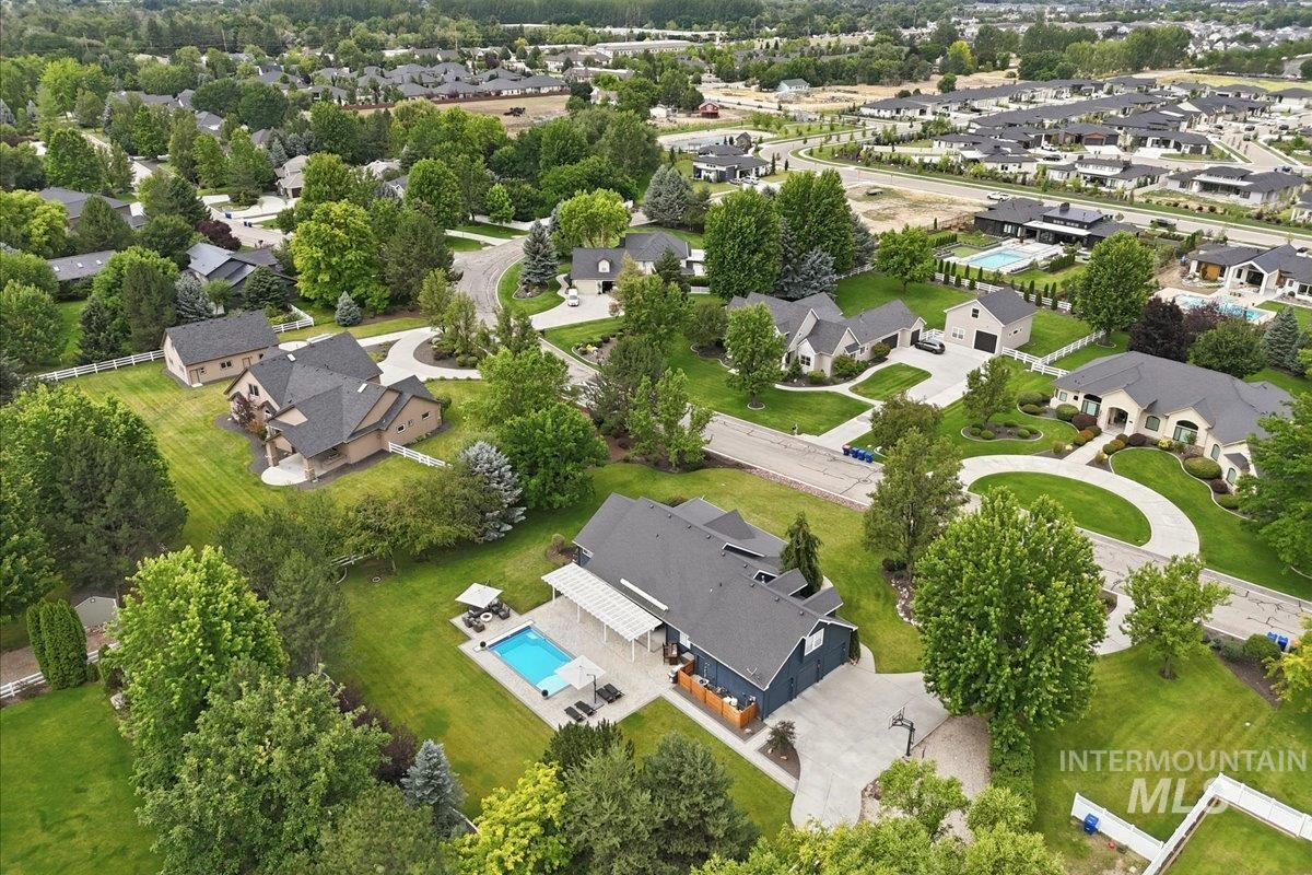 624 N Cove Colony Way, Eagle, Idaho 83616, 4 Bedrooms, 3.5 Bathrooms, Residential For Sale, Price $1,450,000, 98996432