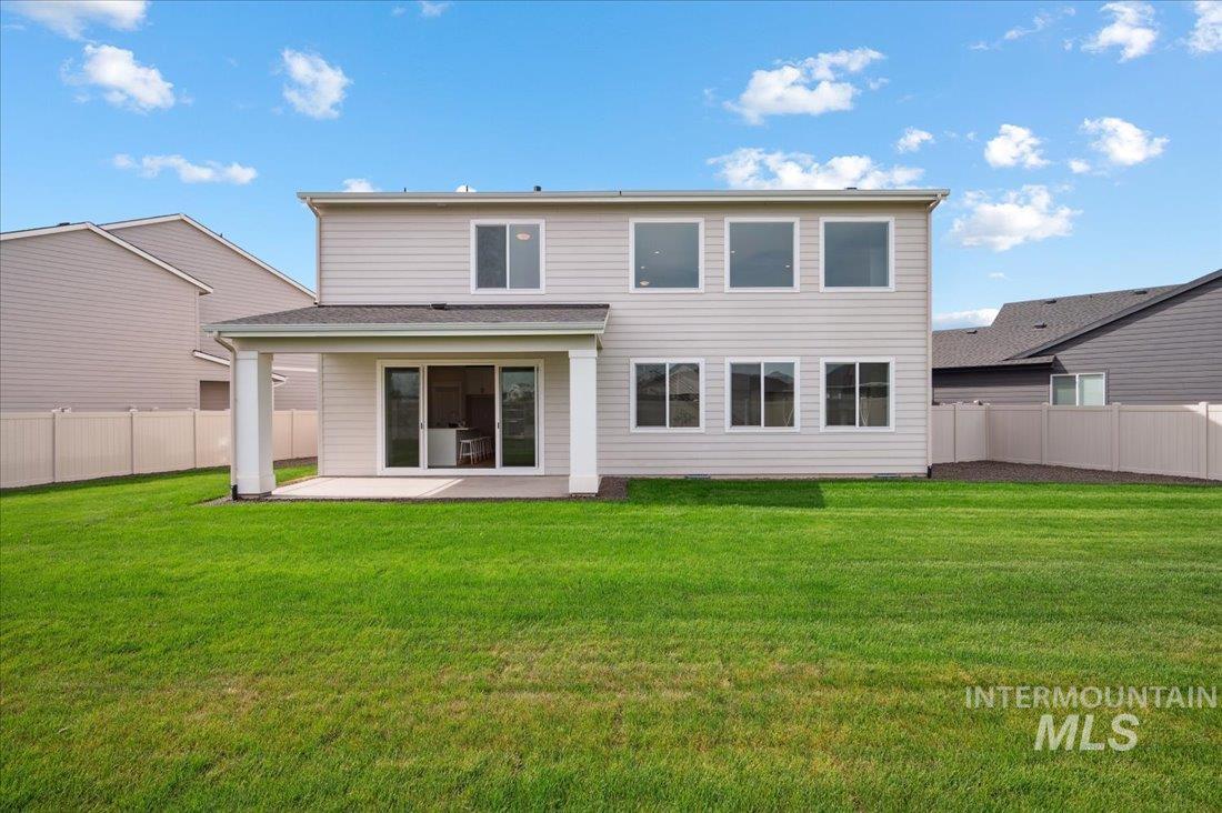 1944 Chokecherry Ave, Middleton, Idaho 83644, 4 Bedrooms, 3.5 Bathrooms, Residential For Sale, Price $637,000, 98996433