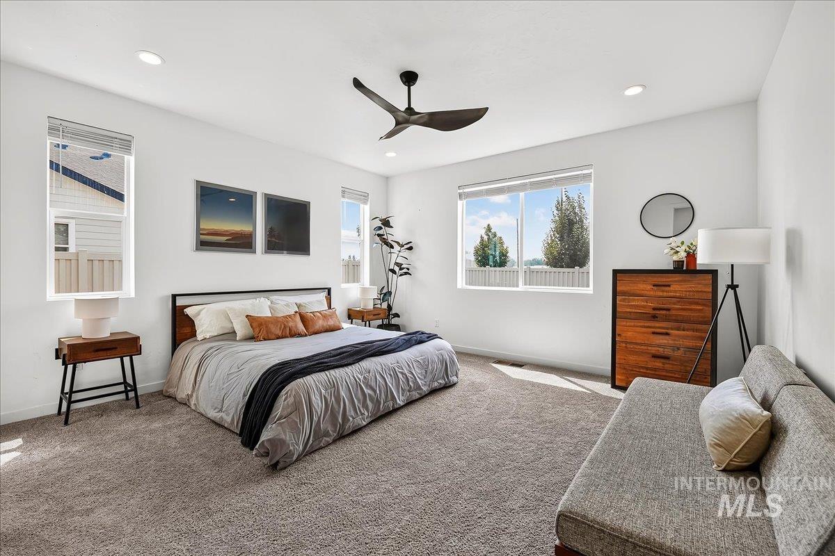 555 Burnside Ave, Middleton, Idaho 83644, 3 Bedrooms, 2 Bathrooms, Residential For Sale, Price $554,900, 98996434