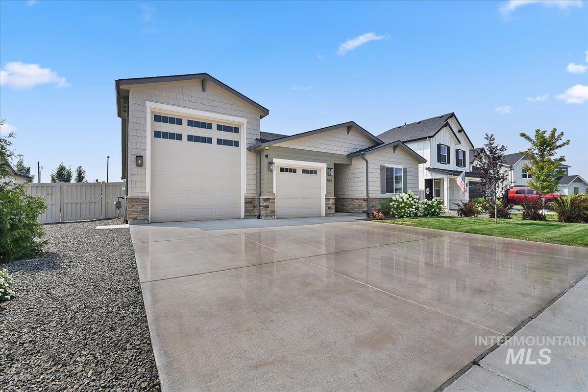 555 Burnside Ave, Middleton, Idaho 83644, 3 Bedrooms, 2 Bathrooms, Residential For Sale, Price $554,900, 98996434