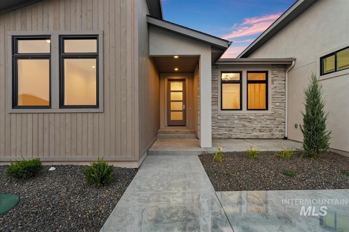 7006 E Chicken Hawk Loop, Nampa, Idaho 83686, 4 Bedrooms, 2.5 Bathrooms, Residential For Sale, Price $869,900,MLS 98996435