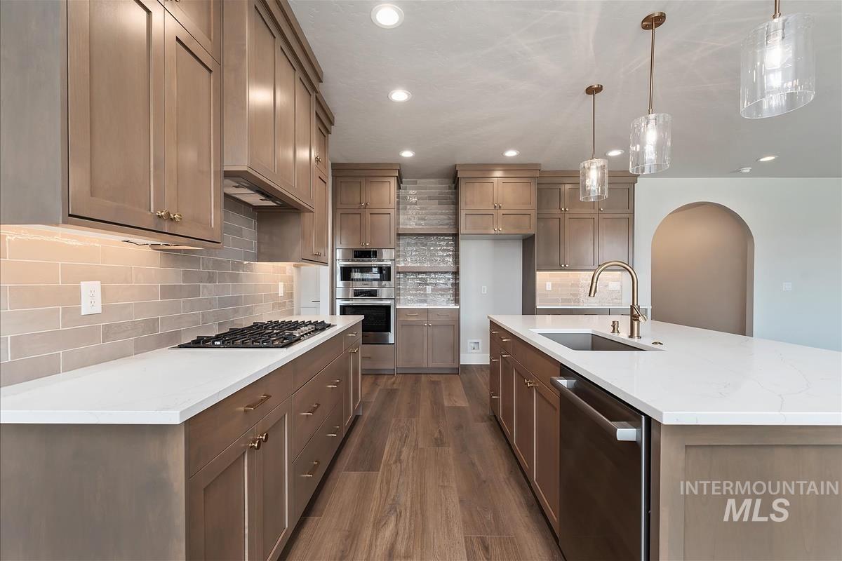 7006 E Chicken Hawk Loop, Nampa, Idaho 83686, 4 Bedrooms, 2.5 Bathrooms, Residential For Sale, Price $869,900,MLS 98996435